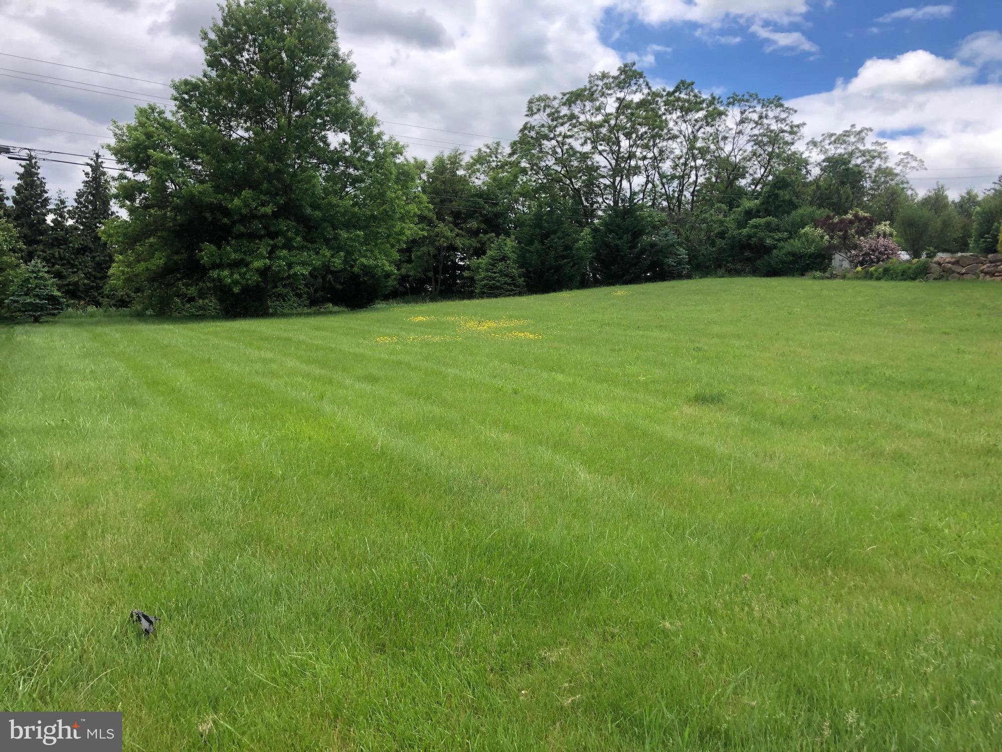 Prime residential building lot situated in the Outdoor Country Club West. No HOA, all public utilities available. Fantastic location in Central Schools, just minutes from Rt 30, I-83, Cousler Park, UPMC Memorial hospital, shopping, dining, and other local amenities.