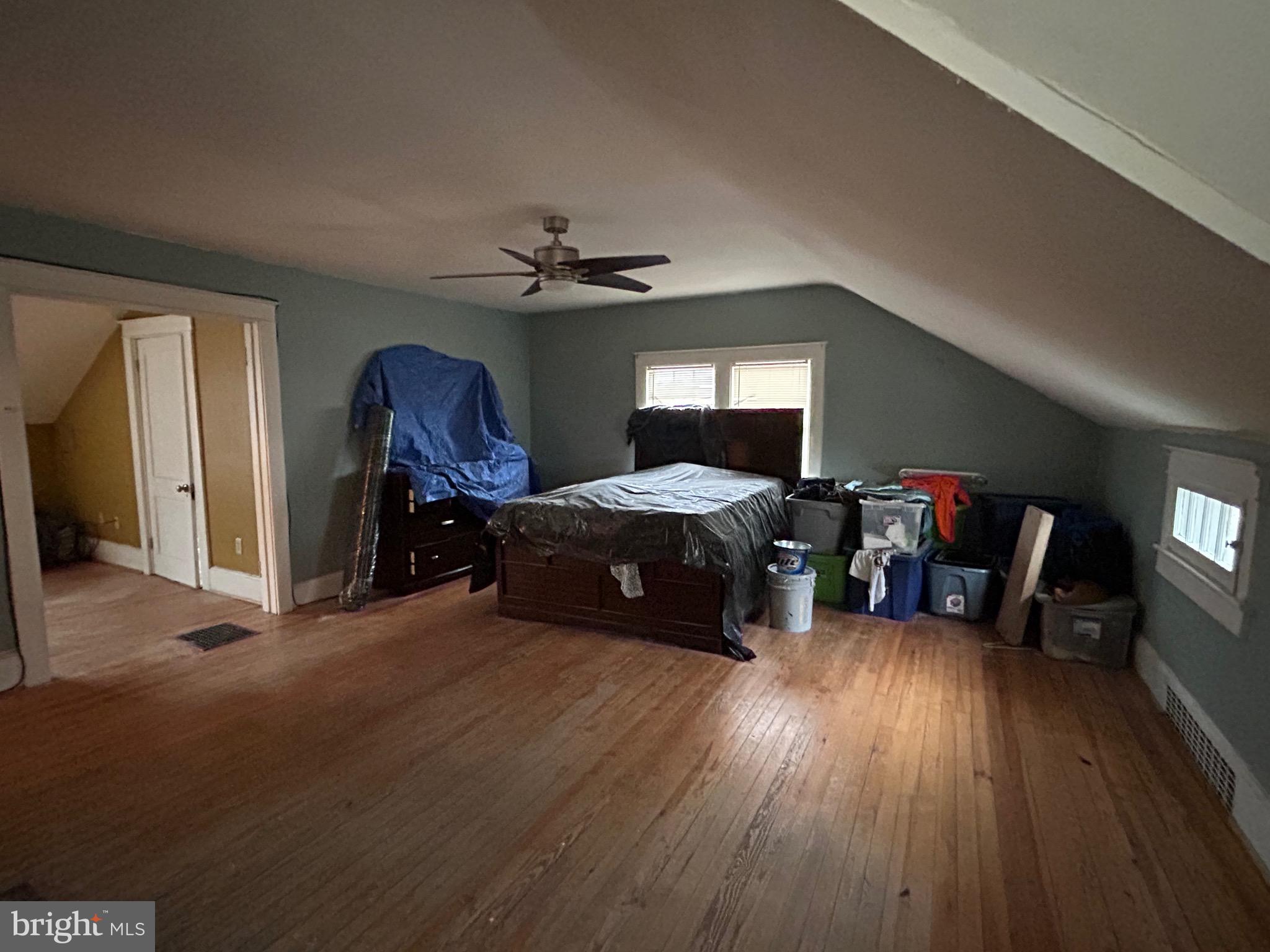 WEST SIDE - Residential