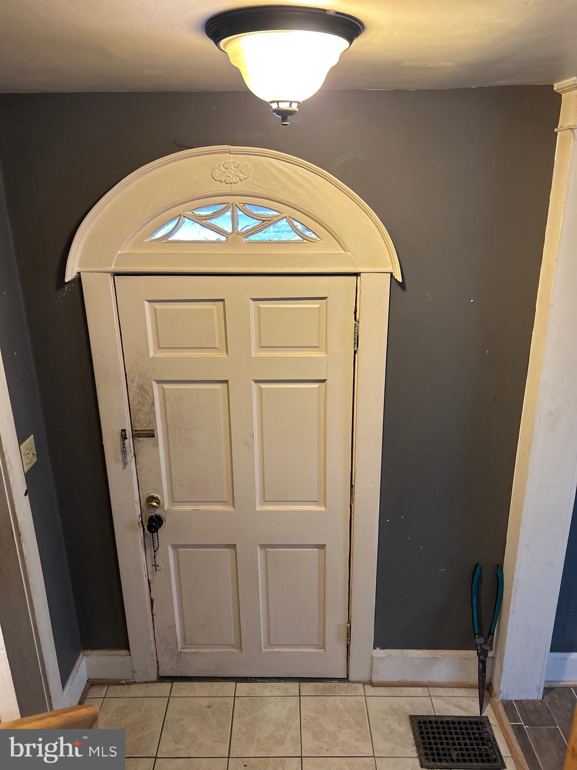 WEST SIDE - Residential