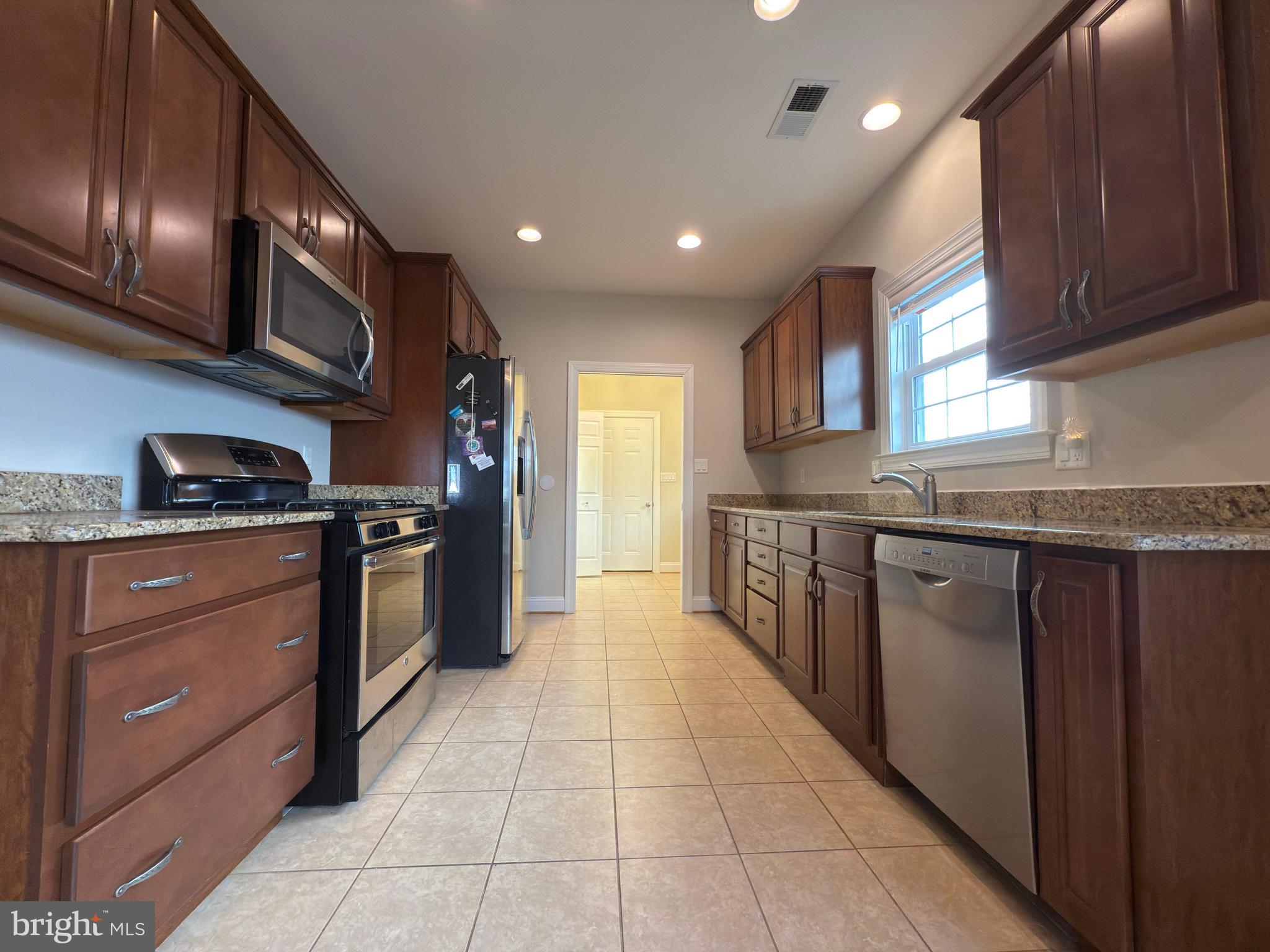 AUTUMN GLEN - Residential