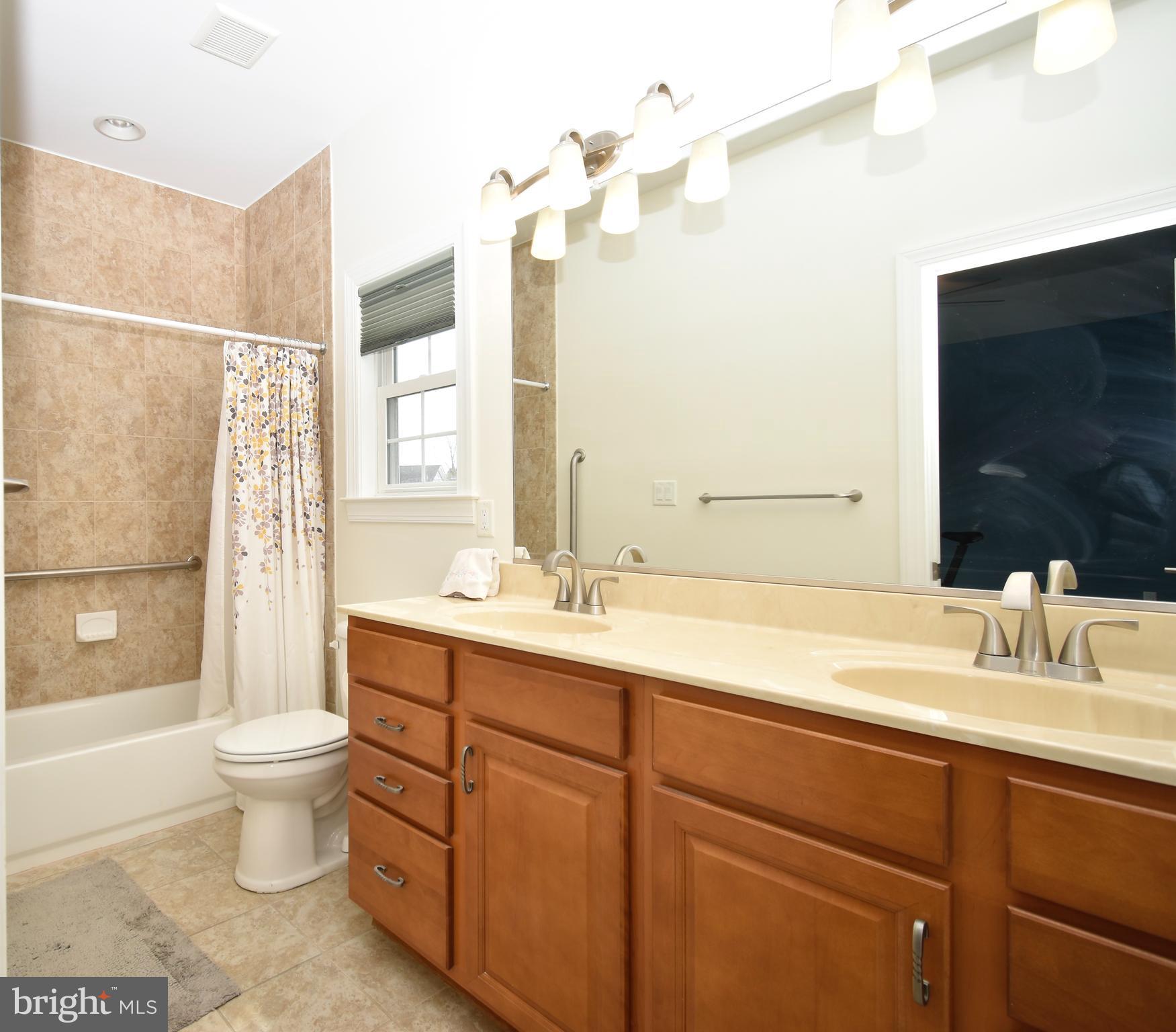 AUTUMN GLEN - Residential