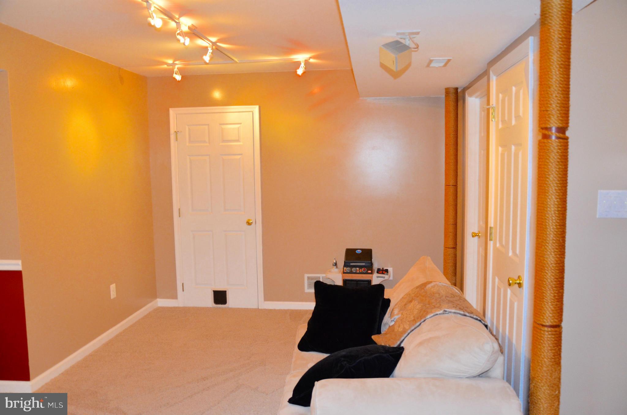 BENNETT ESTATES - Residential