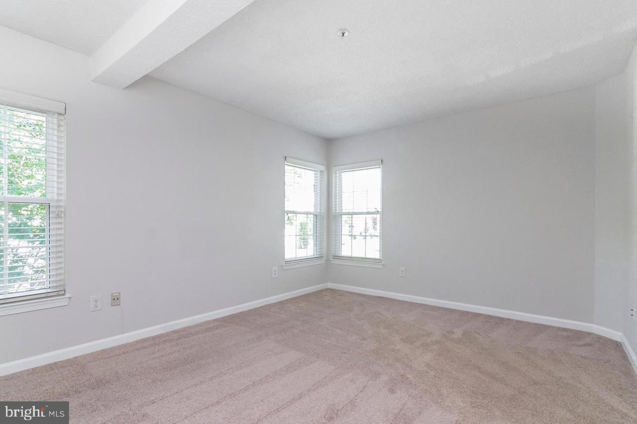 VISTAS AT LAKE ARBOR - Residential