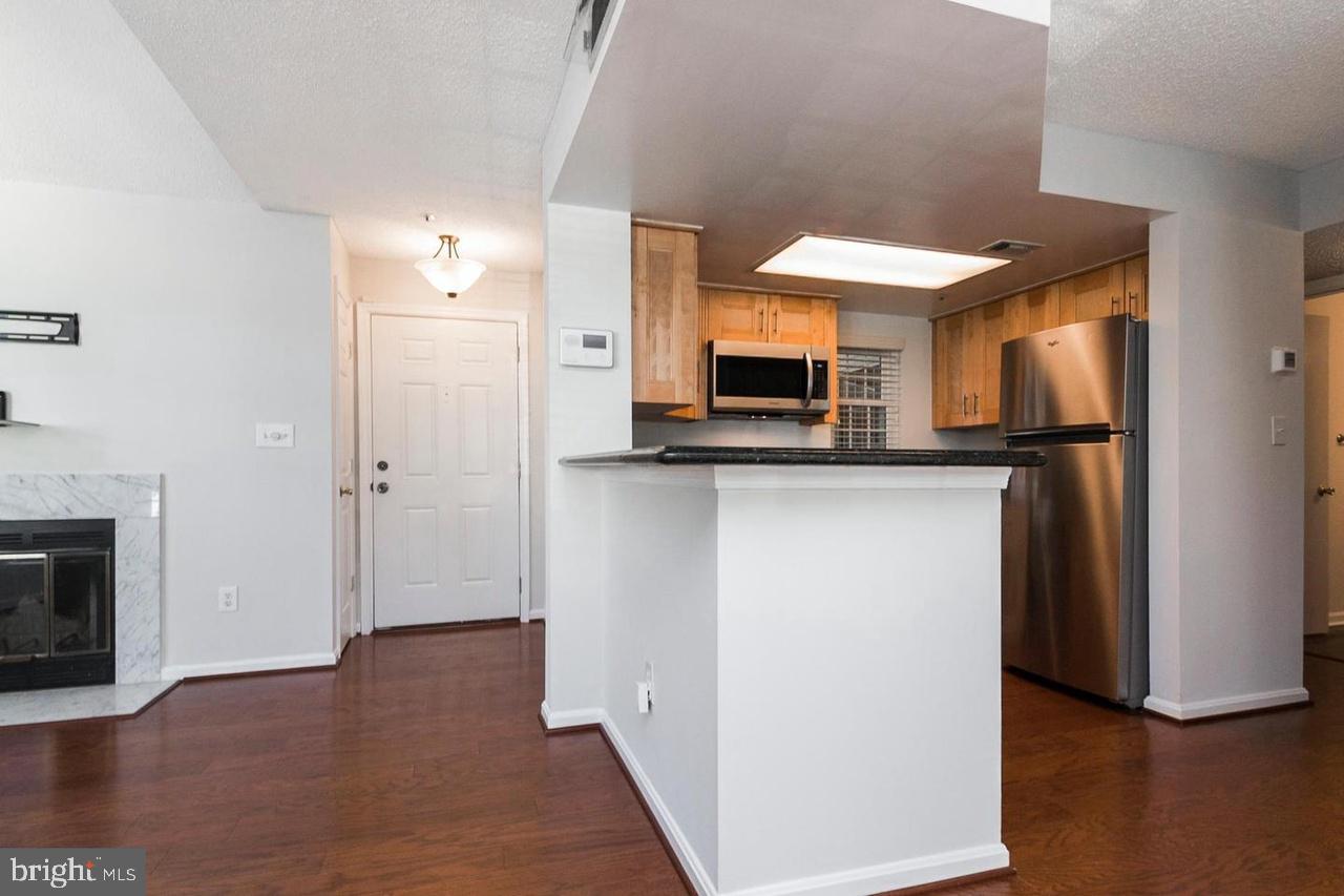 VISTAS AT LAKE ARBOR - Residential