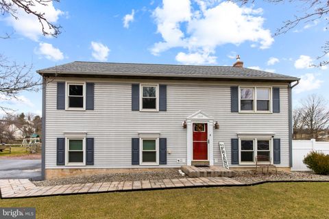 Photo of 1249 SCHWANGER RD, MOUNT JOY, PA 17552 (MLS # PALA2030372)