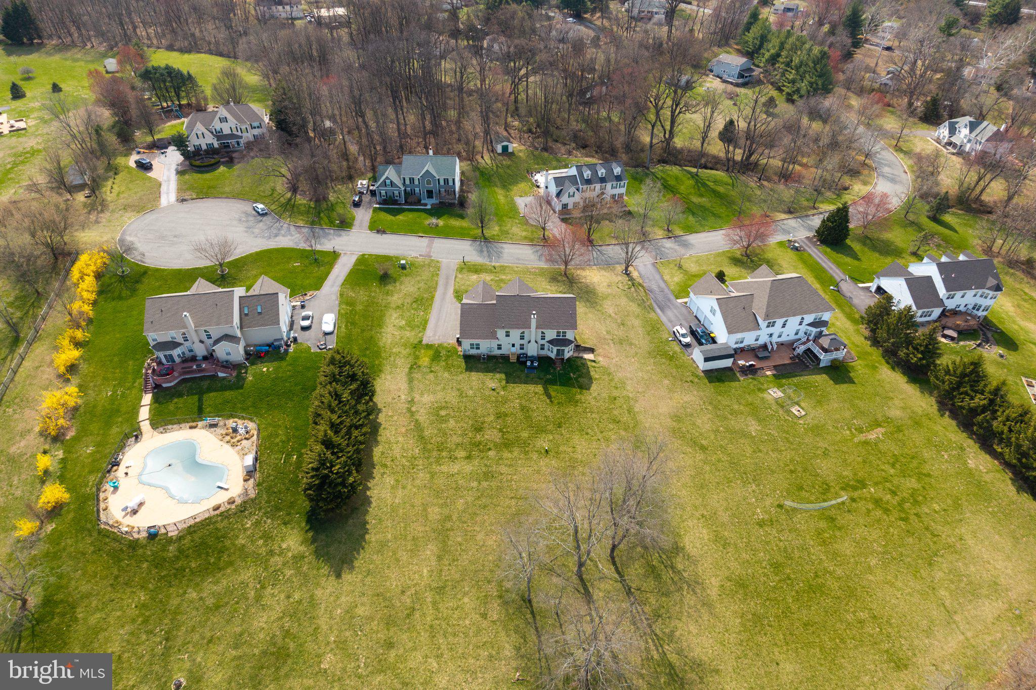 DAISY MEADOWS - Residential