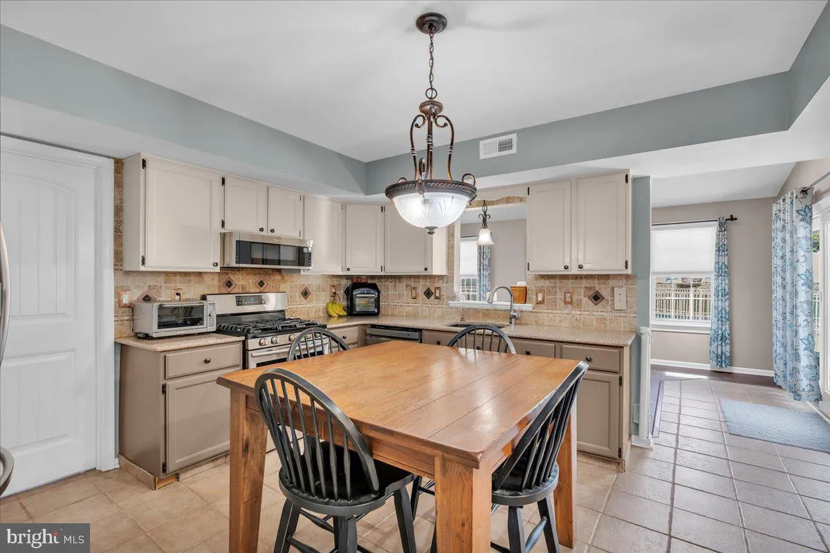 Sewell, New Jersey 08080, United States, 3 Bedrooms Bedrooms, ,3 BathroomsBathrooms,Residential,Coming Soon,89217