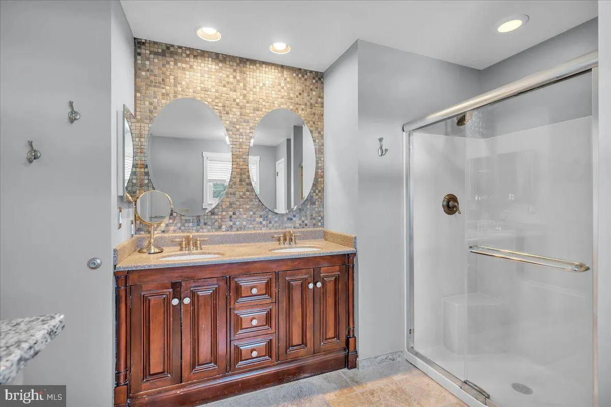 Sewell, New Jersey 08080, United States, 3 Bedrooms Bedrooms, ,3 BathroomsBathrooms,Residential,Coming Soon,89217