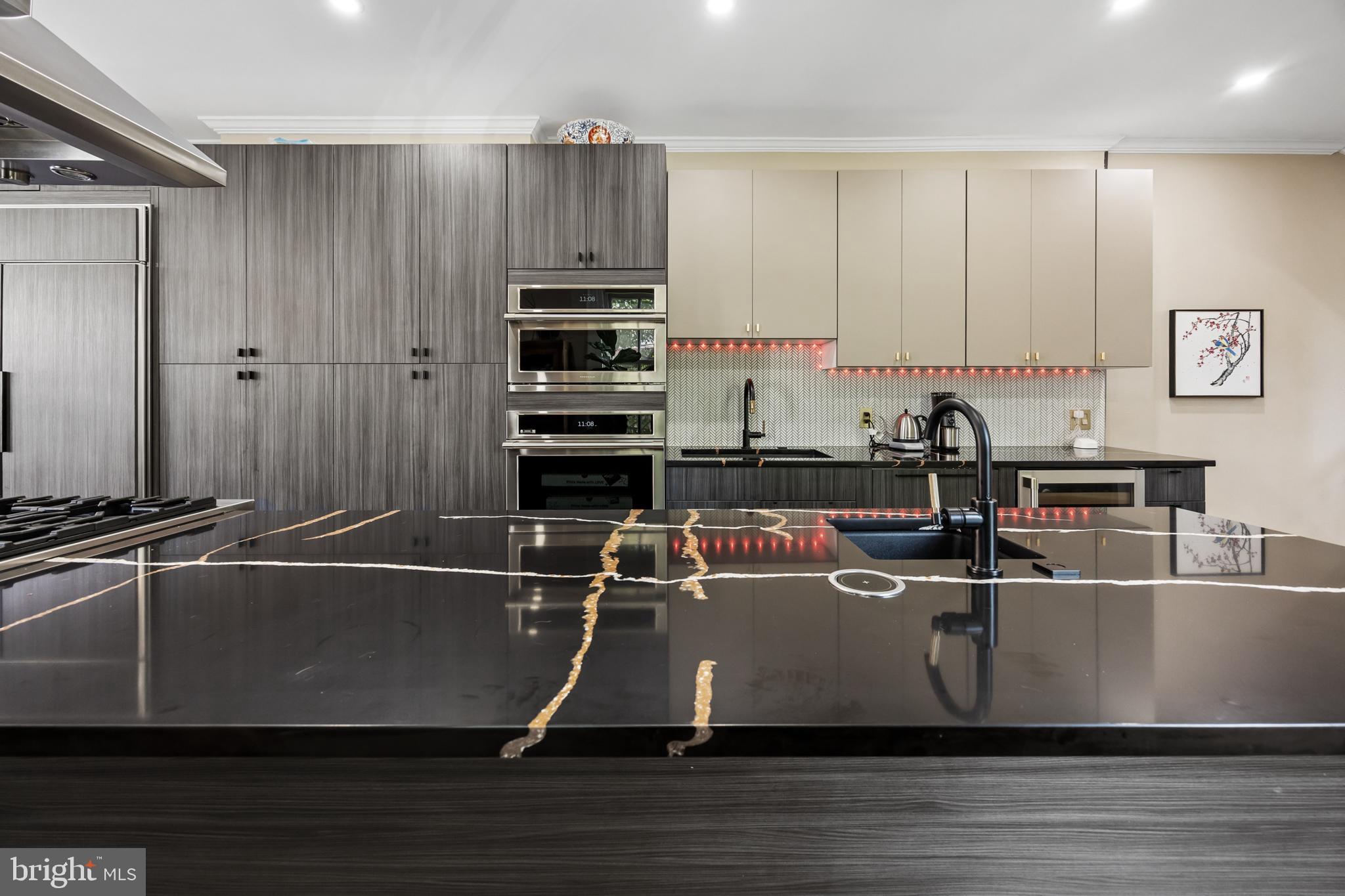 FAIRMOUNT - Residential