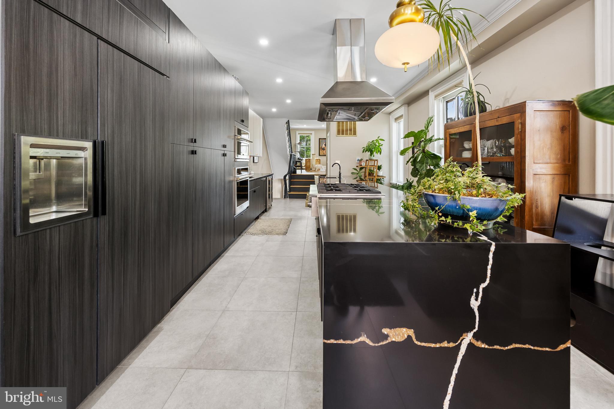 FAIRMOUNT - Residential