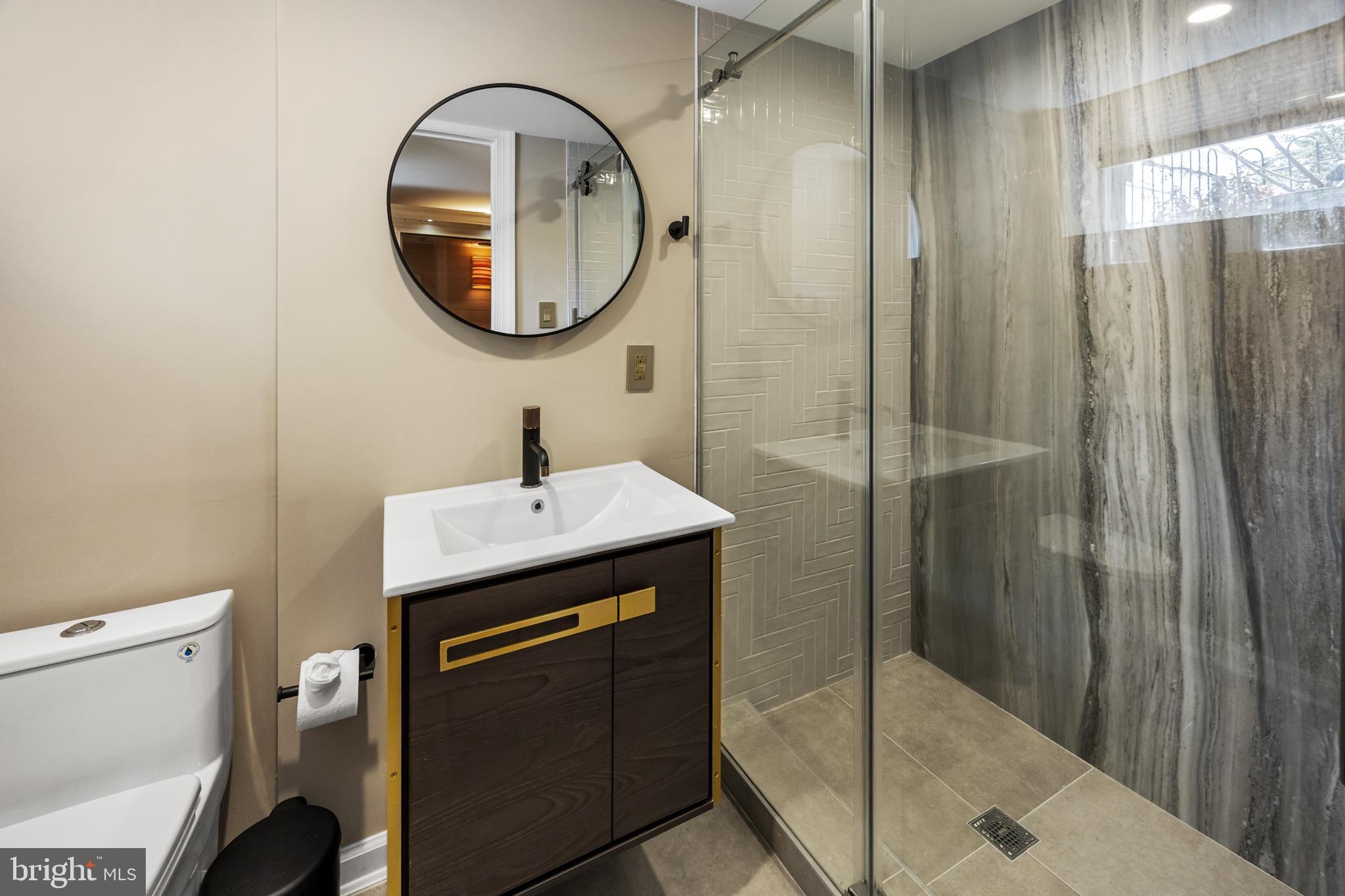 FAIRMOUNT - Residential