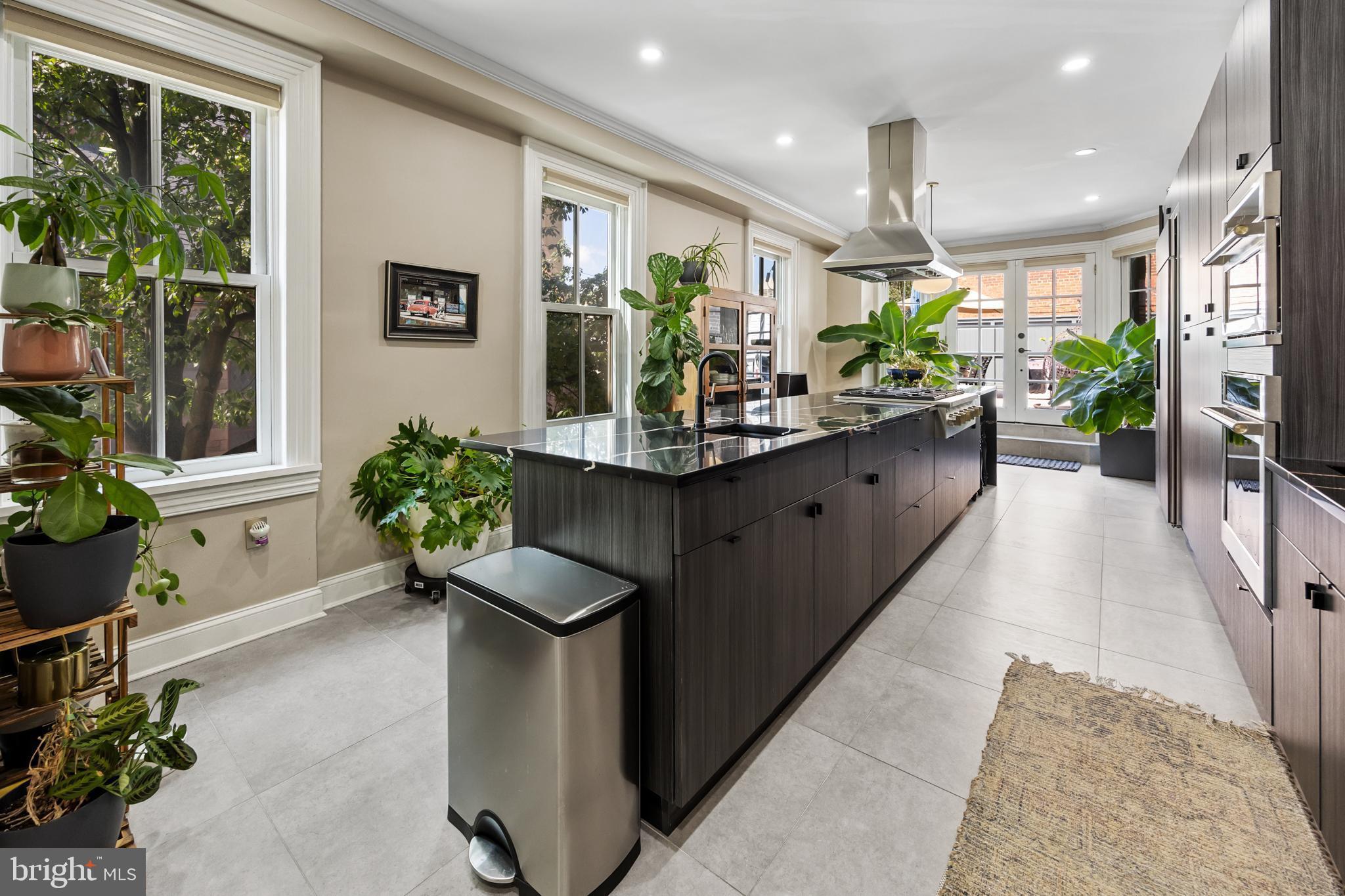 FAIRMOUNT - Residential