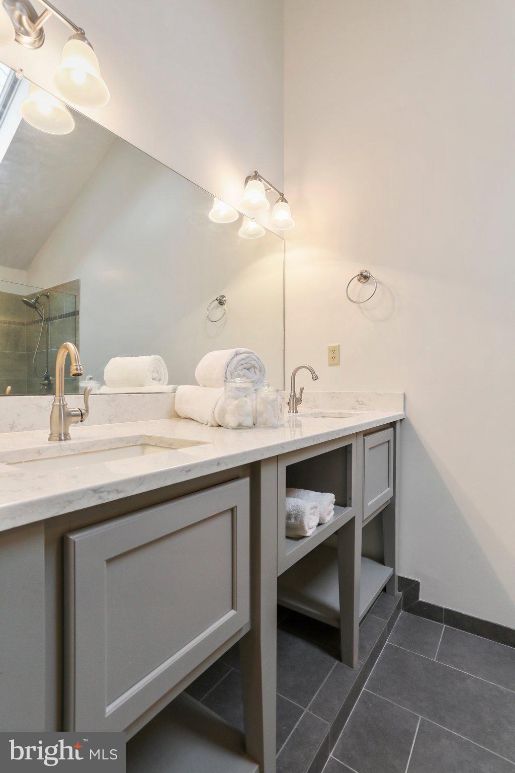 THE WOODS - Residential