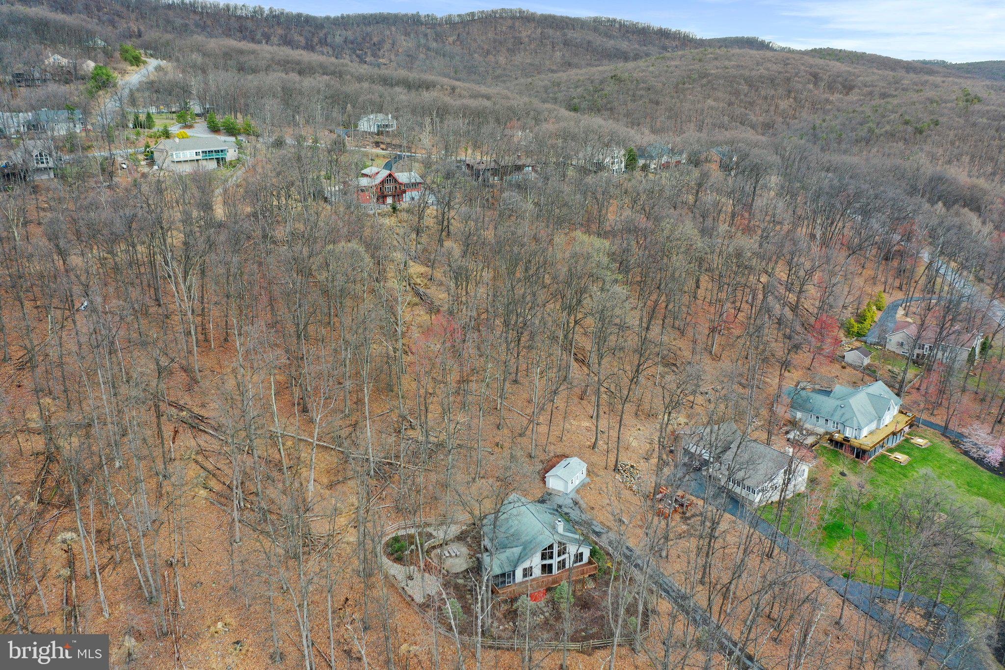 THE WOODS - Residential