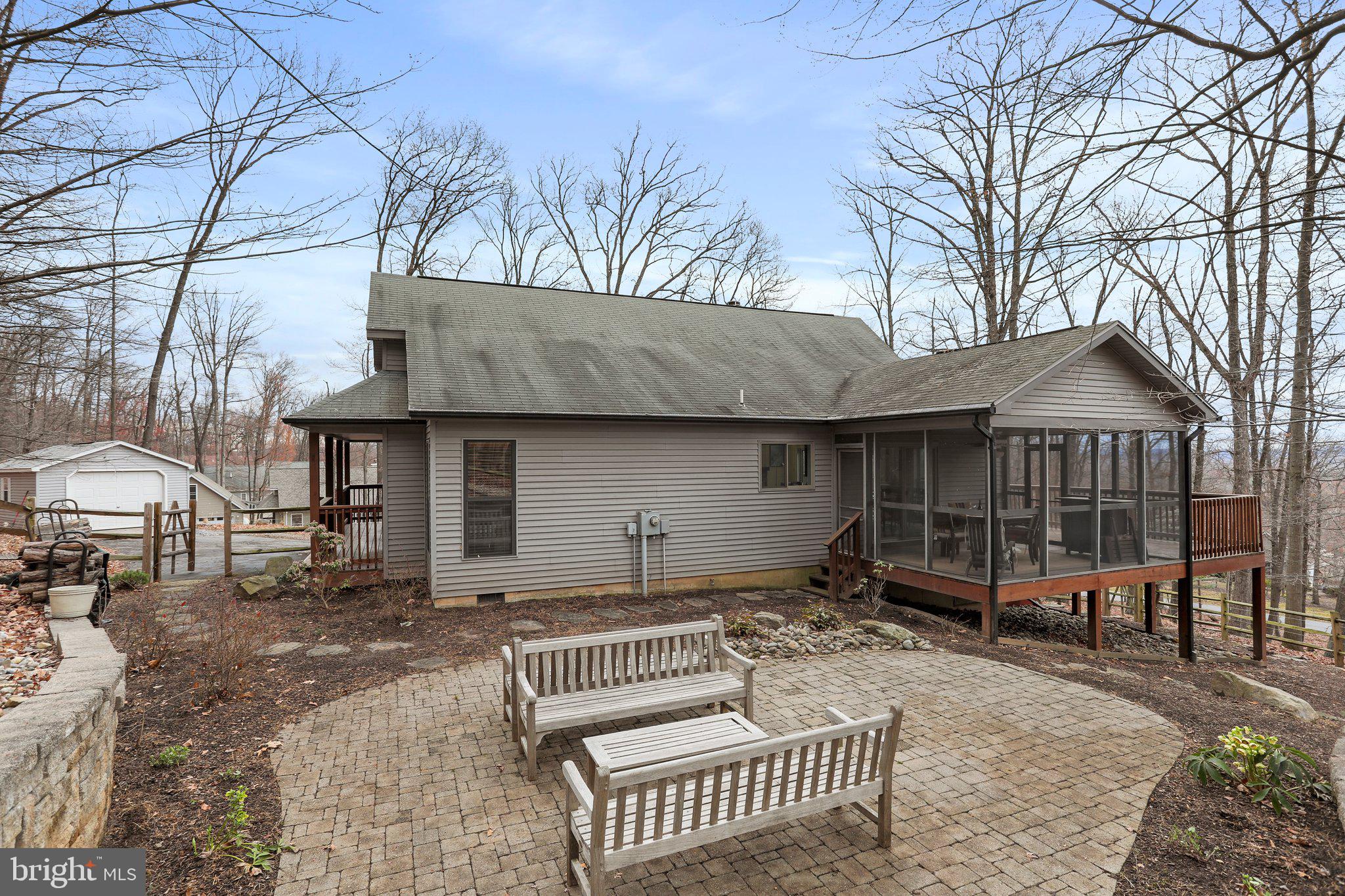 THE WOODS - Residential