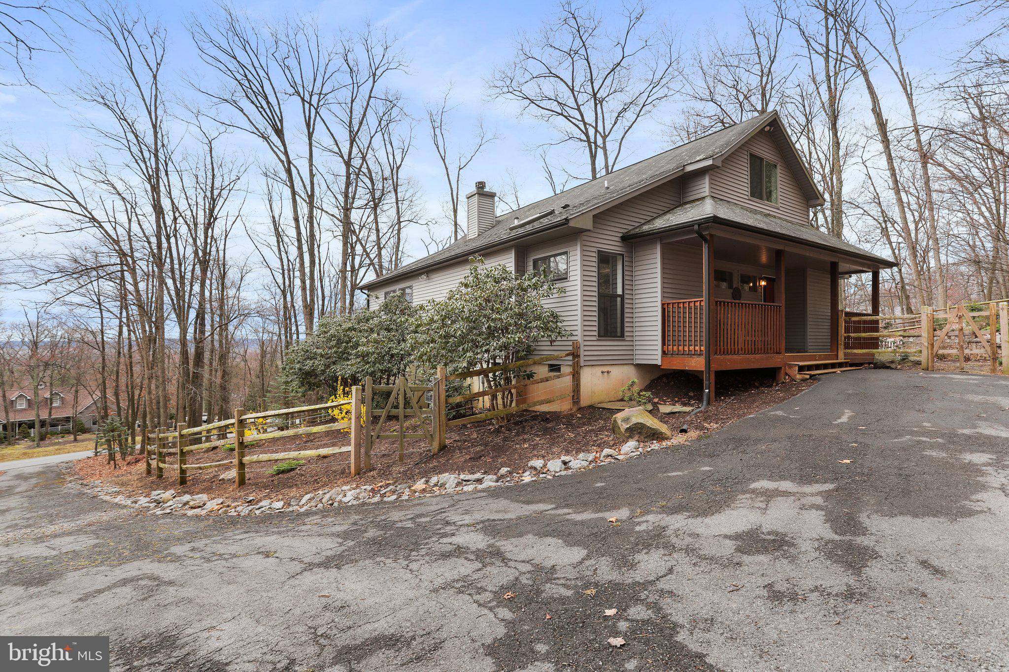 THE WOODS - Residential