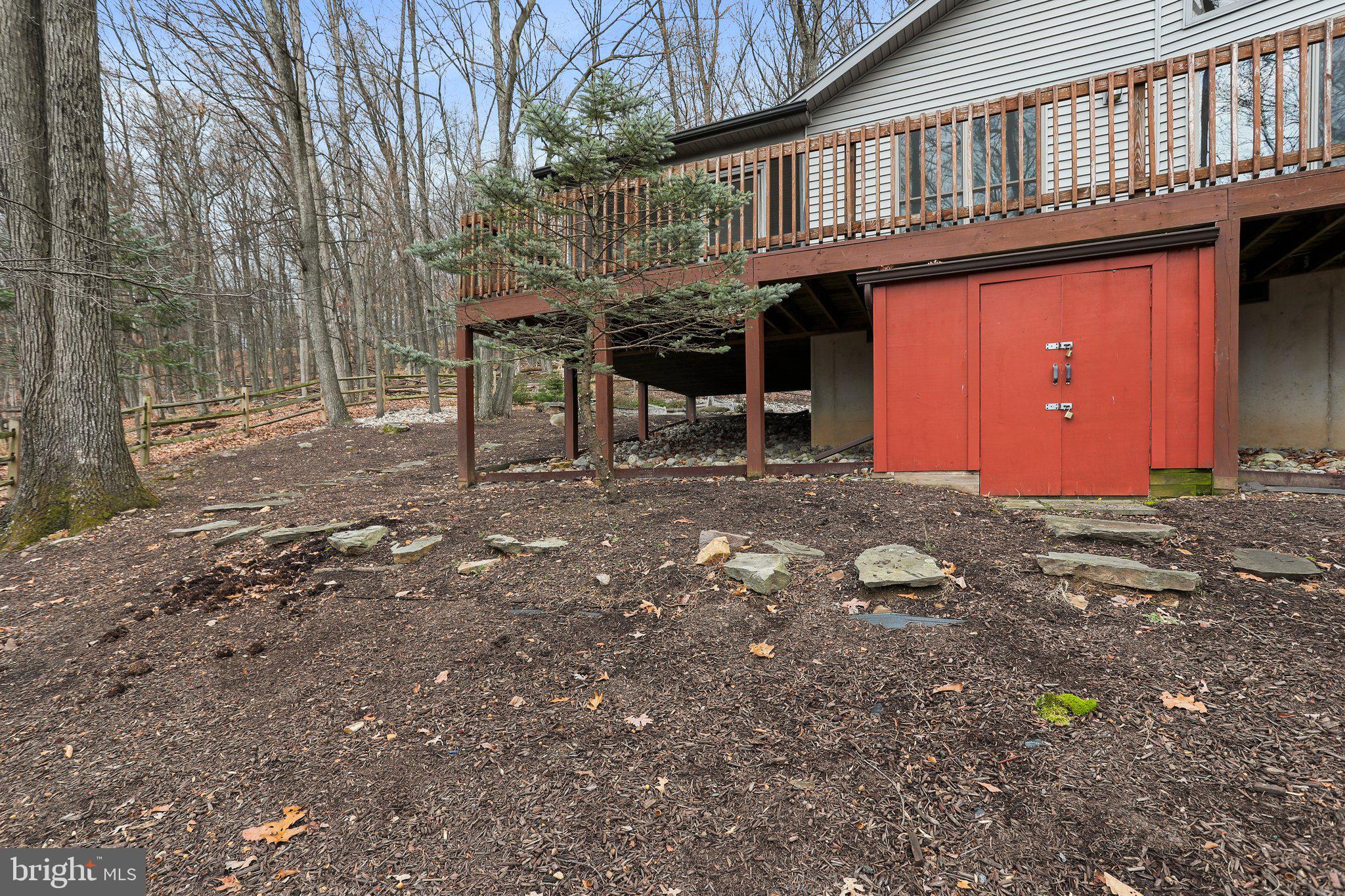 THE WOODS - Residential