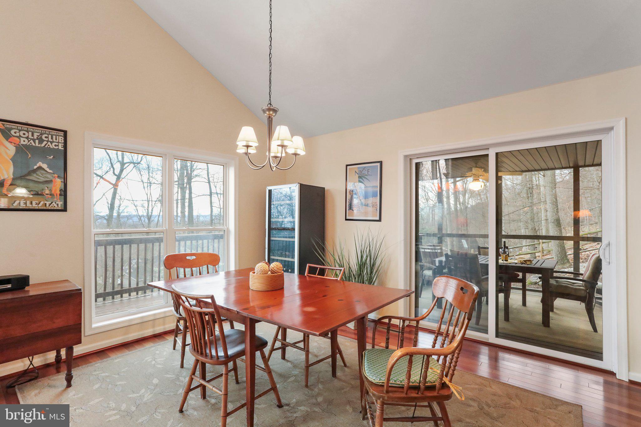 THE WOODS - Residential