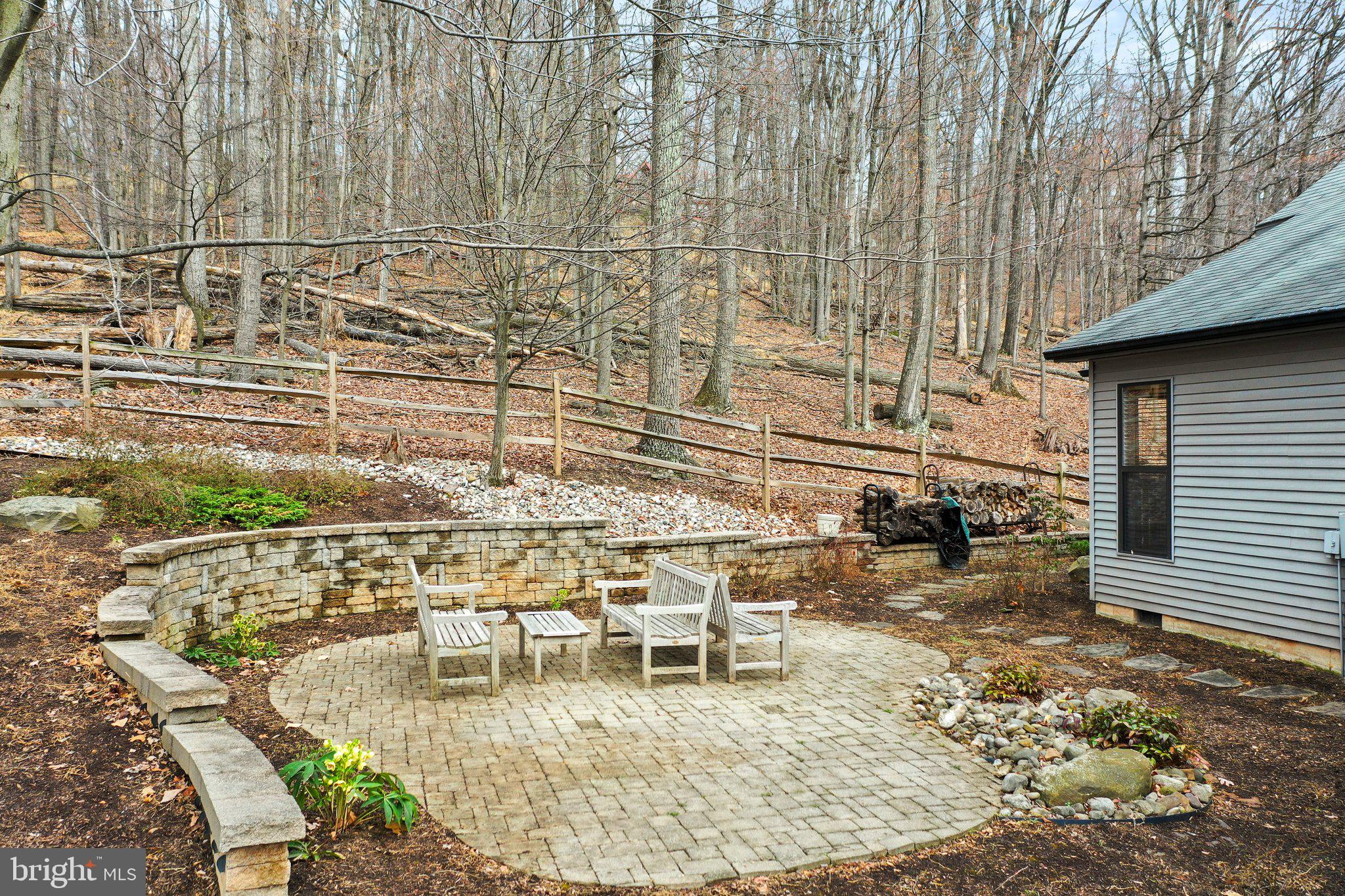 THE WOODS - Residential