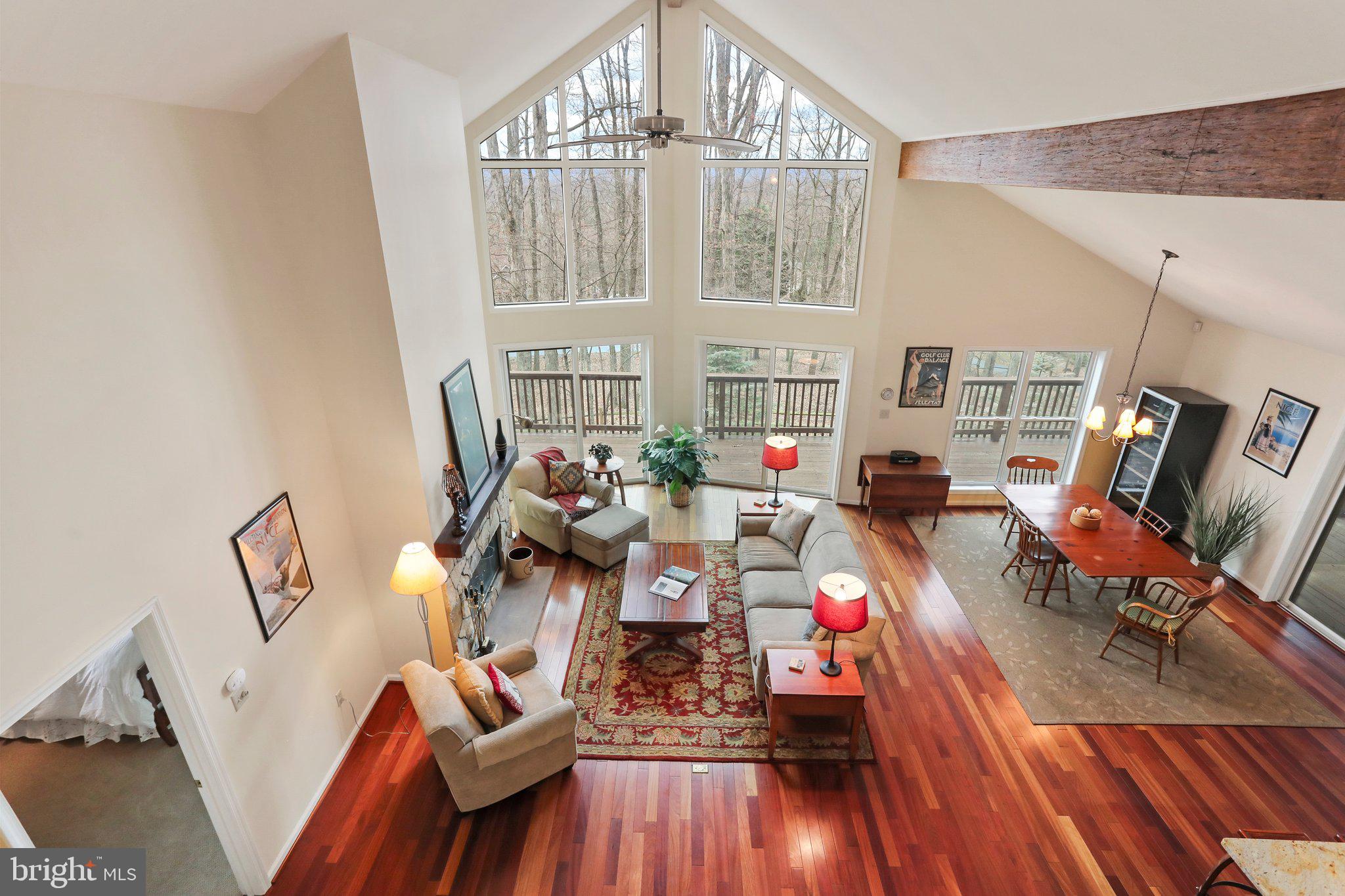 THE WOODS - Residential