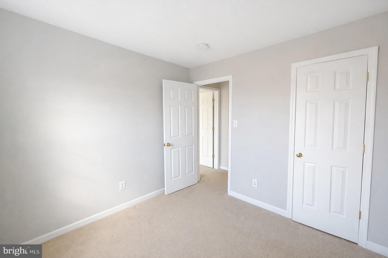 DOMINION TOWNES - Residential