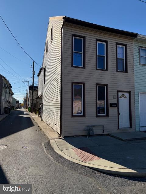 1024 GUILFORD STREET