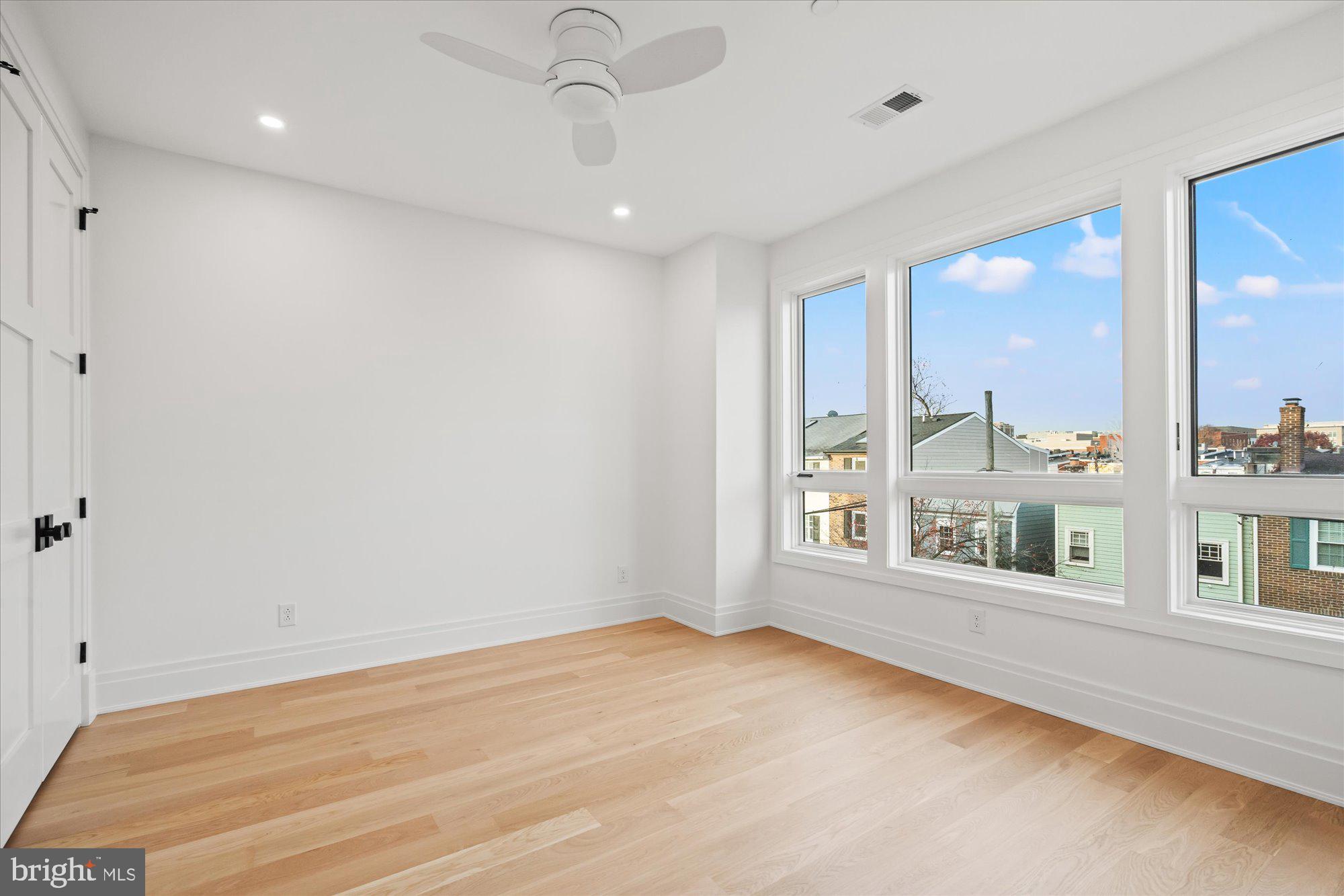 OLD TOWN - Residential