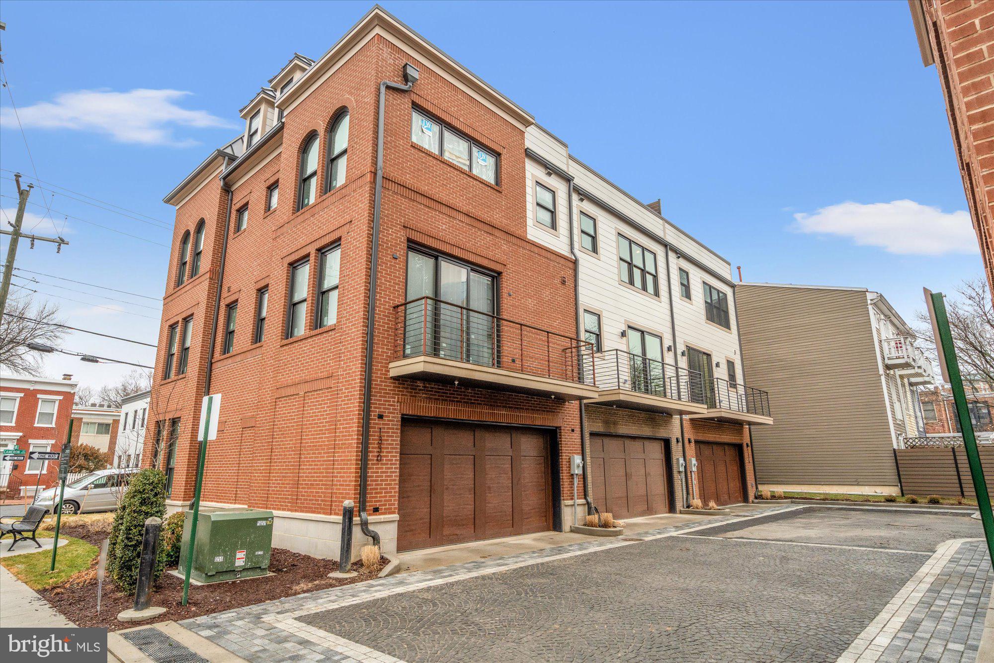 OLD TOWN - Residential