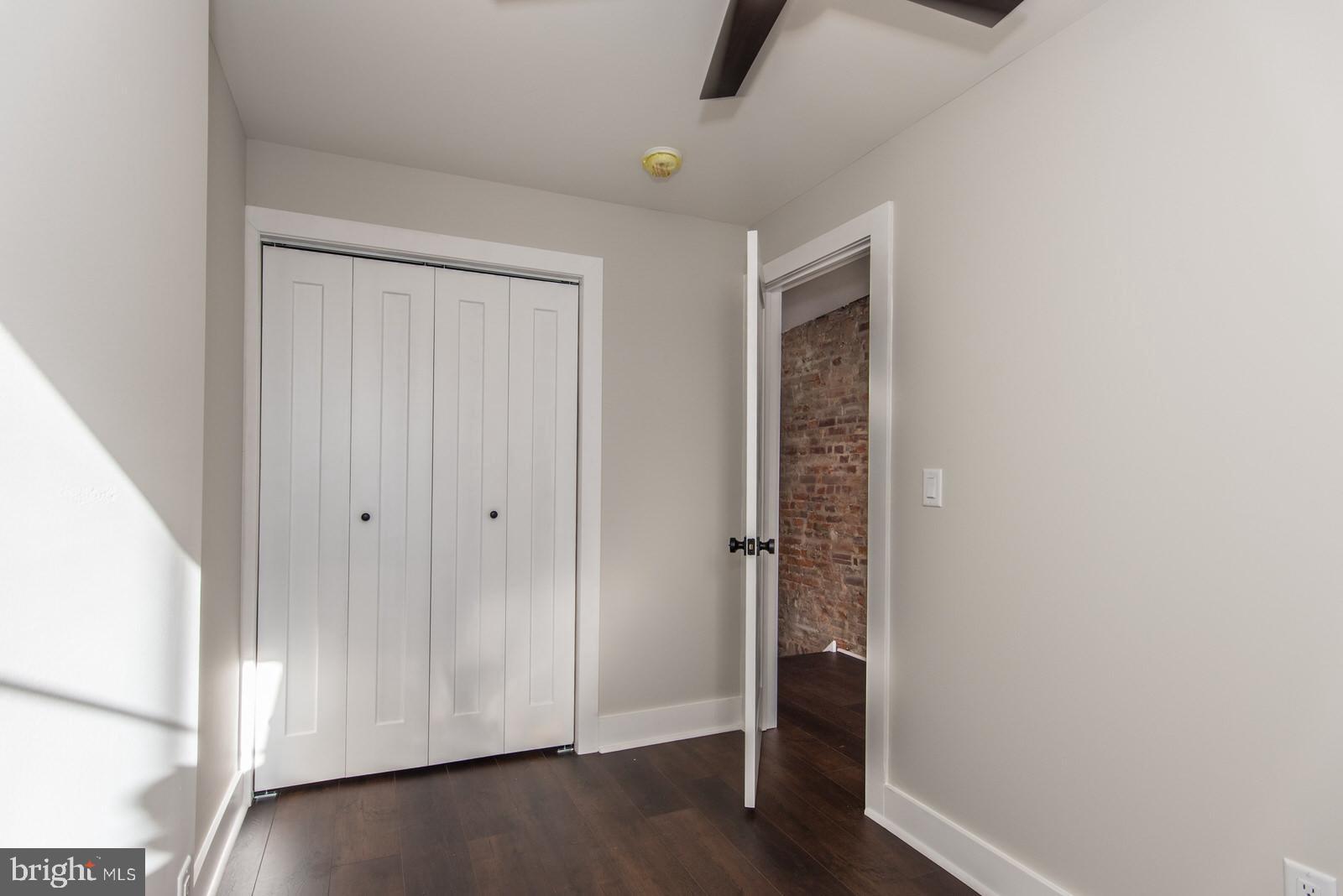 PORT RICHMOND - Residential