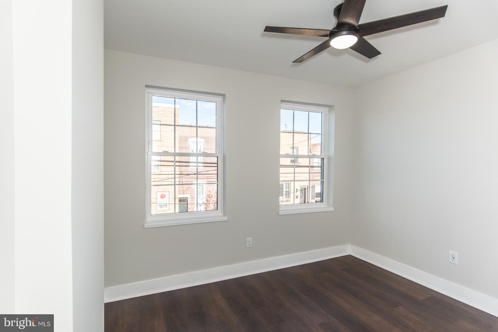 PORT RICHMOND - Residential