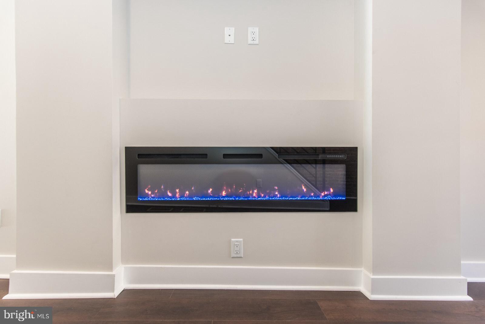 PORT RICHMOND - Residential