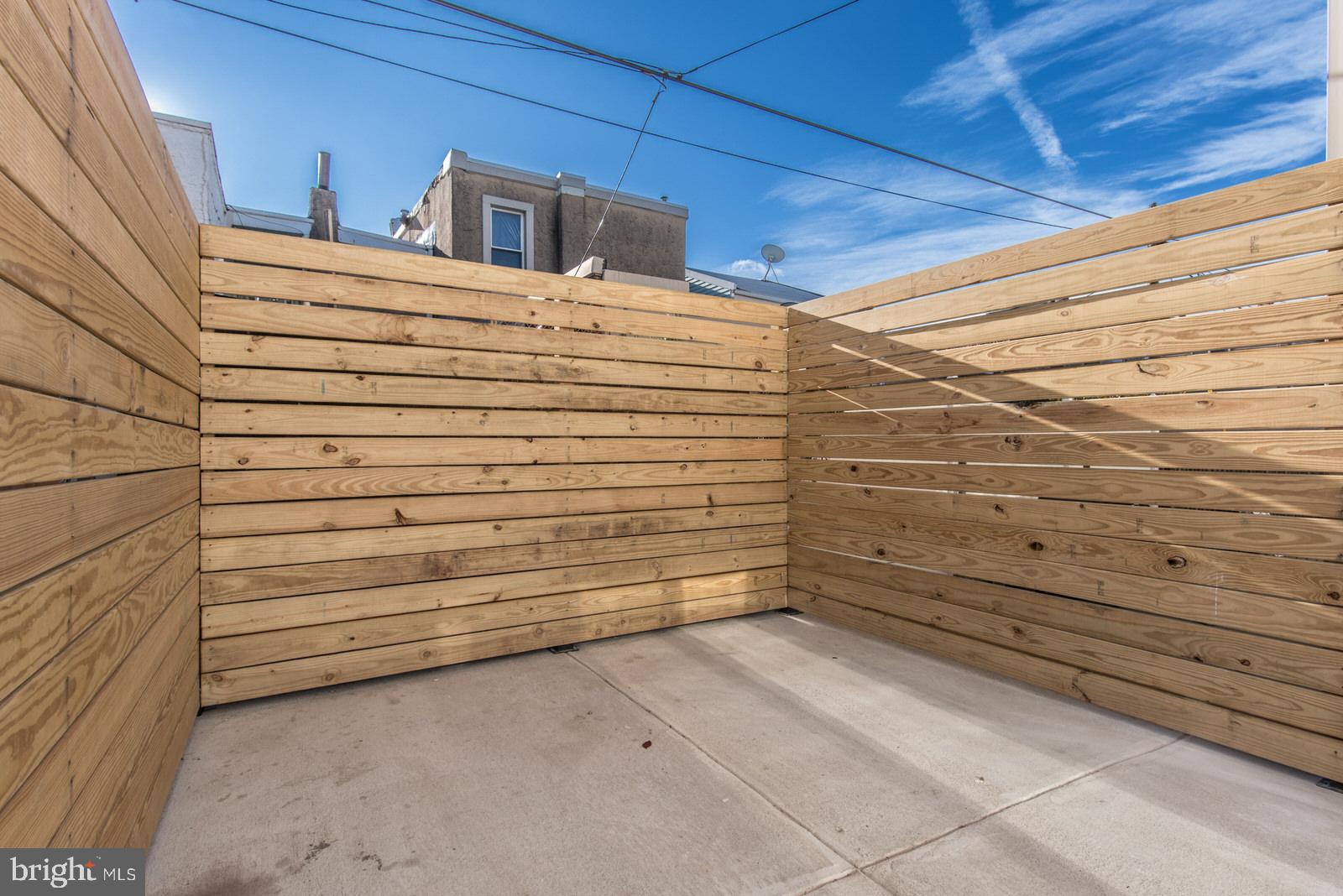 PORT RICHMOND - Residential