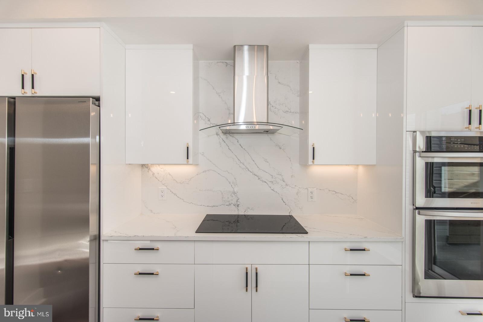 PORT RICHMOND - Residential