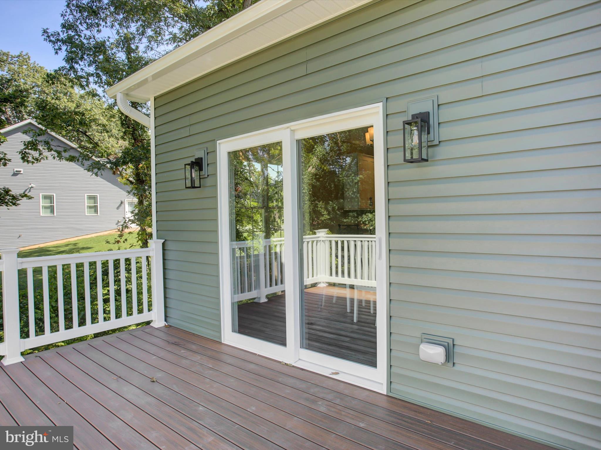 TOWN AND COUNTRY - Residential