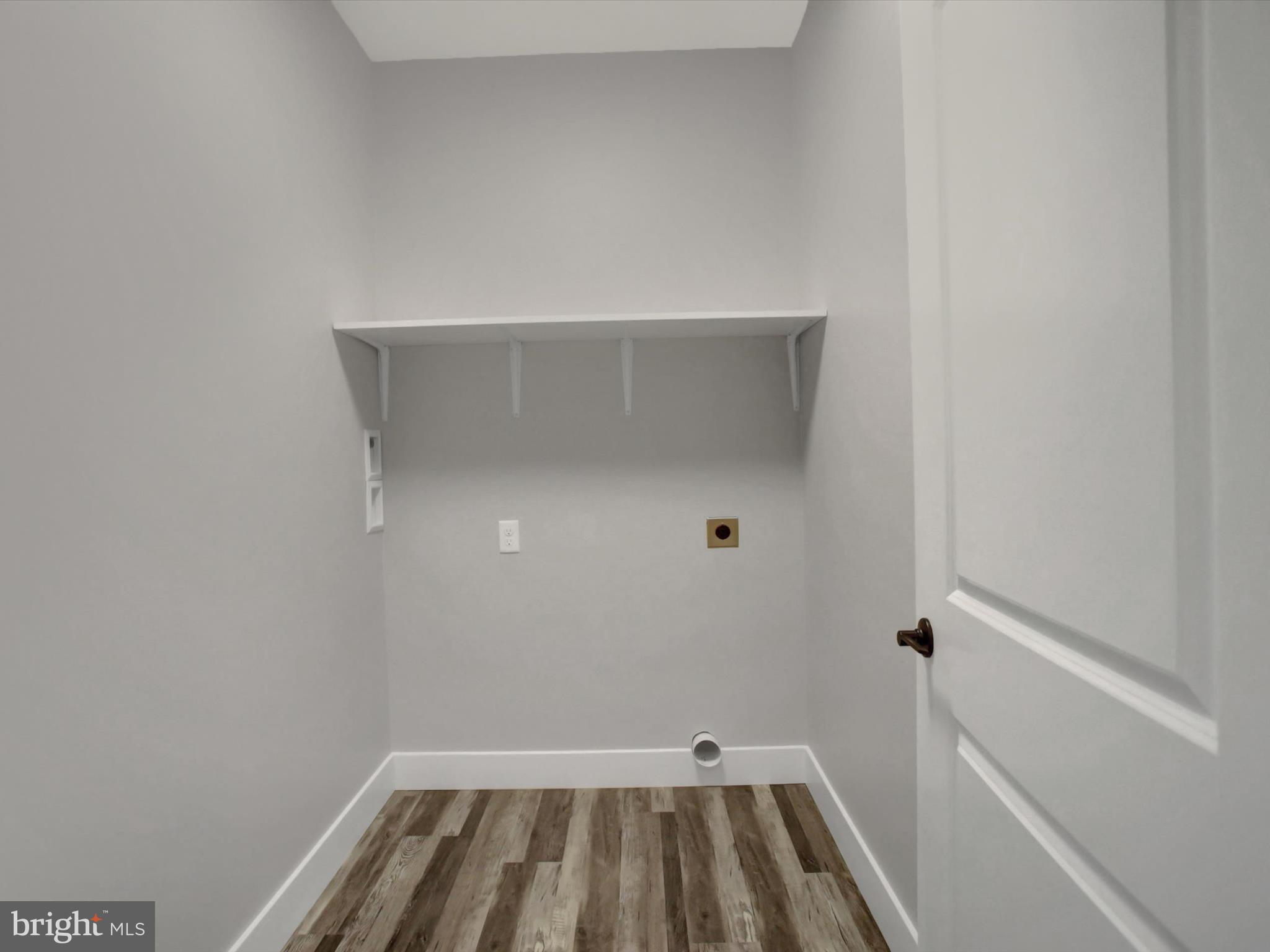 TOWN AND COUNTRY - Residential