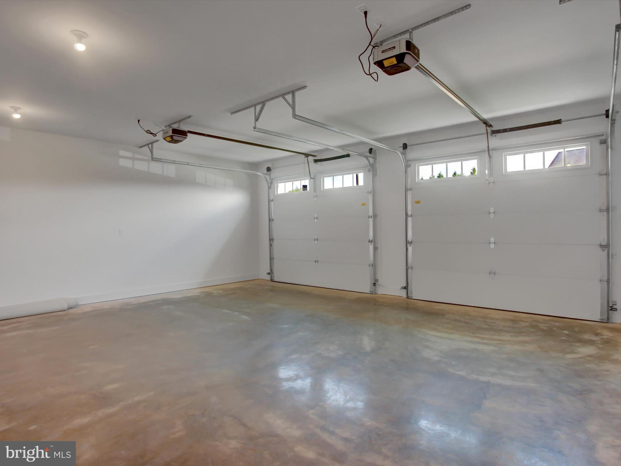 TOWN AND COUNTRY - Residential