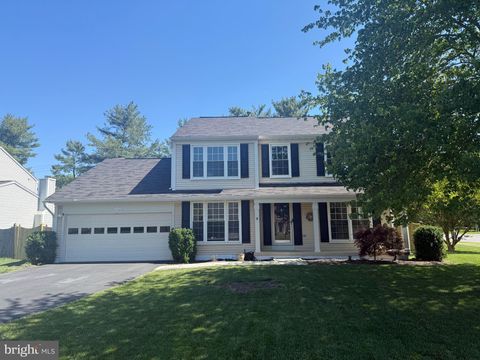 Photo of 8100 Tall Timber Drive, GAINESVILLE, VA 20155 (MLS # VAPW2117028)