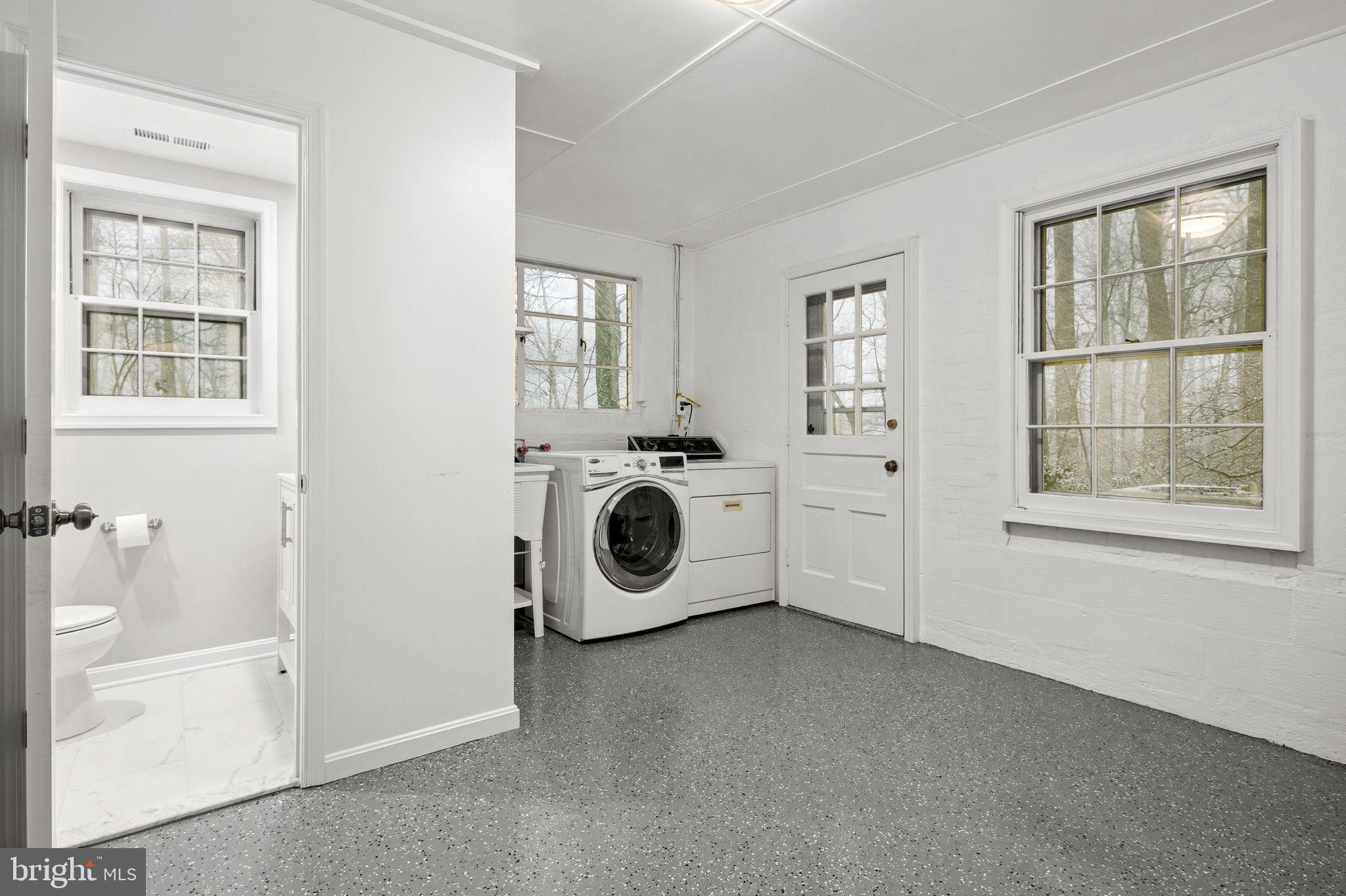 WOODLAND ACRES - Residential