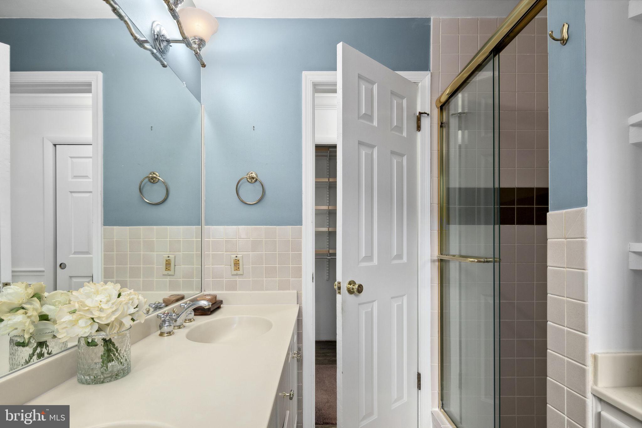 WOODLAND ACRES - Residential