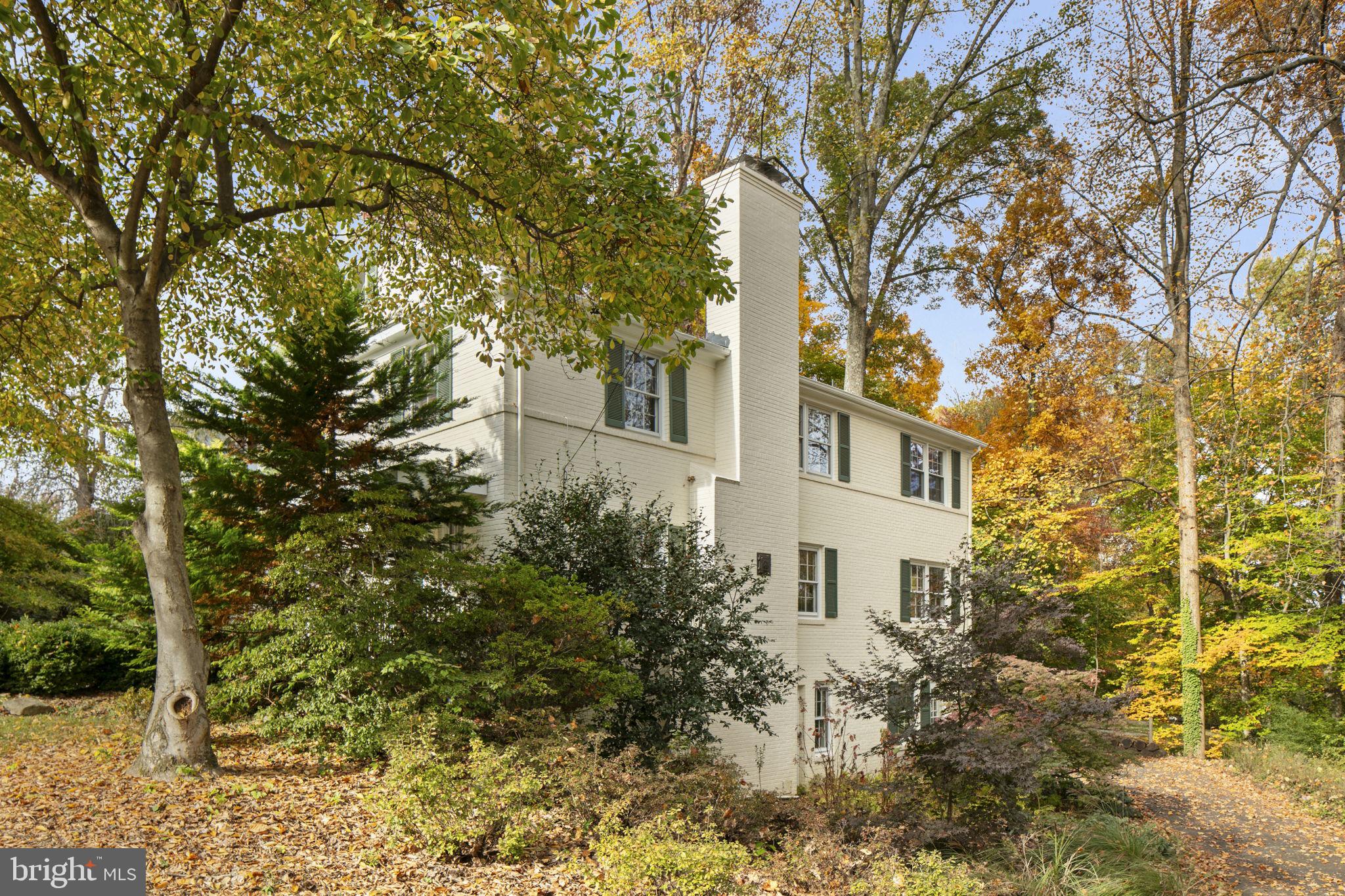 WOODLAND ACRES - Residential