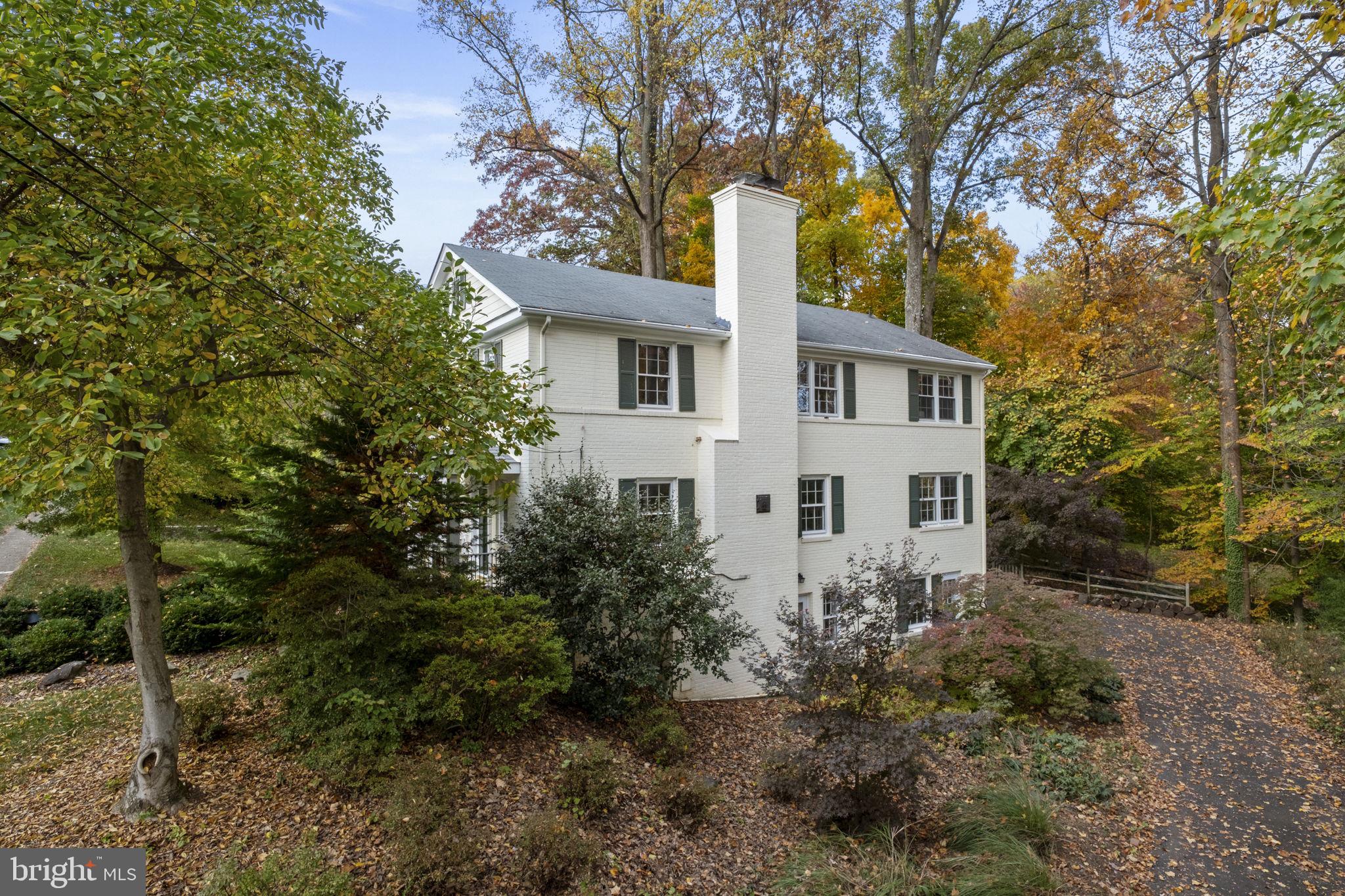 WOODLAND ACRES - Residential