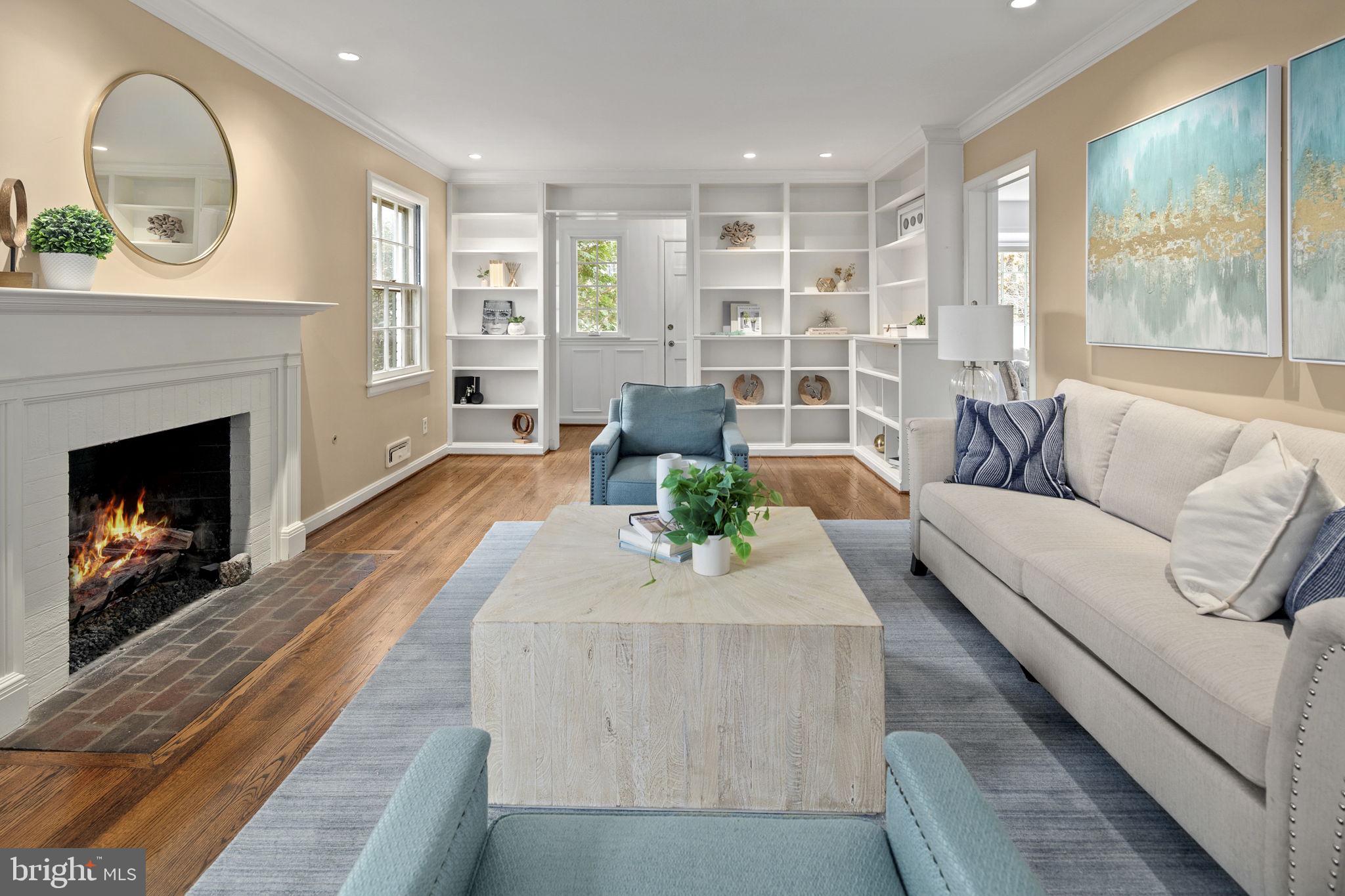 WOODLAND ACRES - Residential