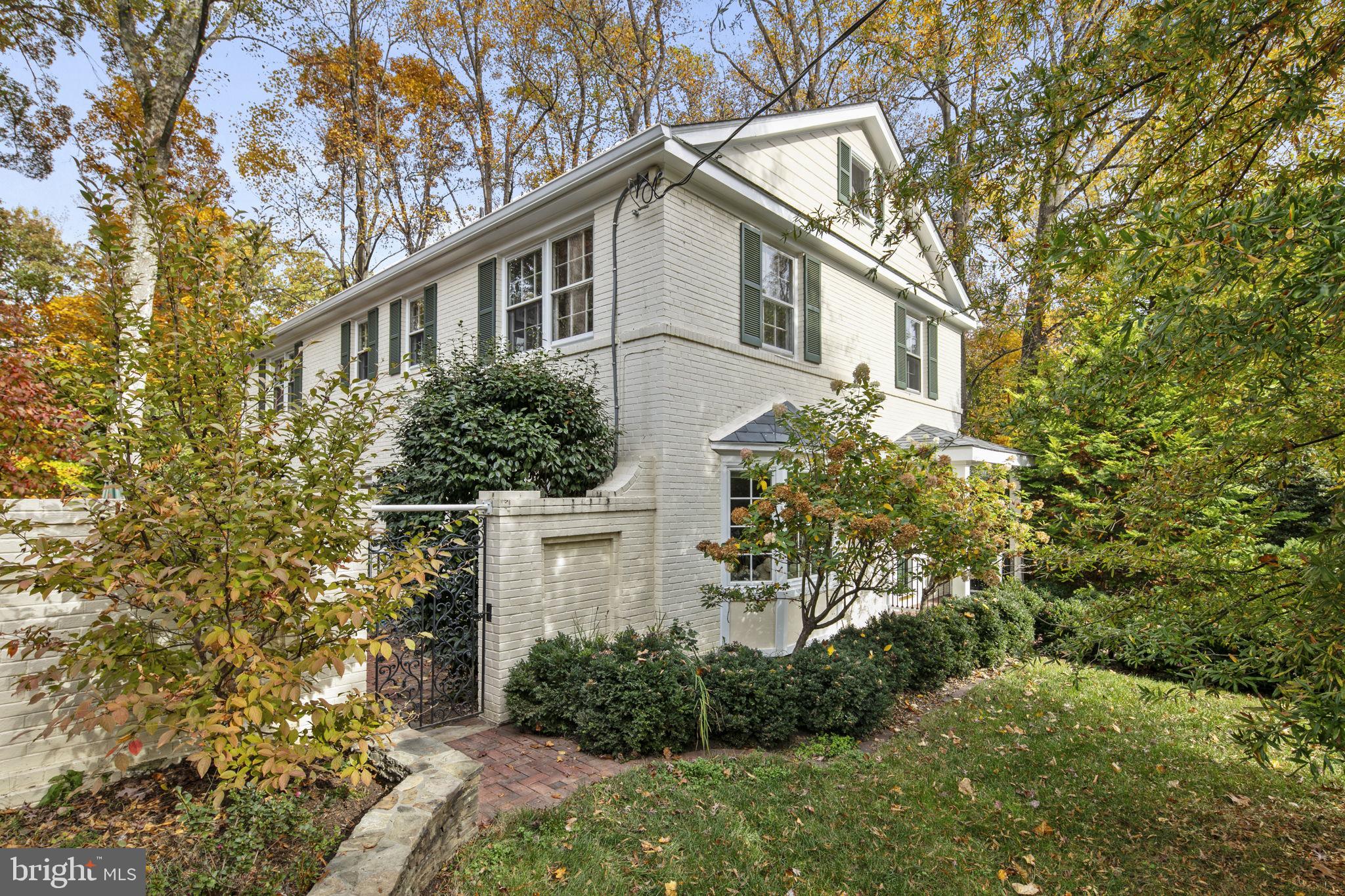 WOODLAND ACRES - Residential