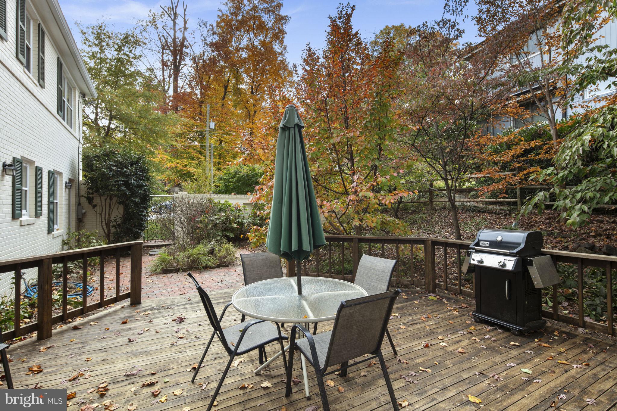 WOODLAND ACRES - Residential