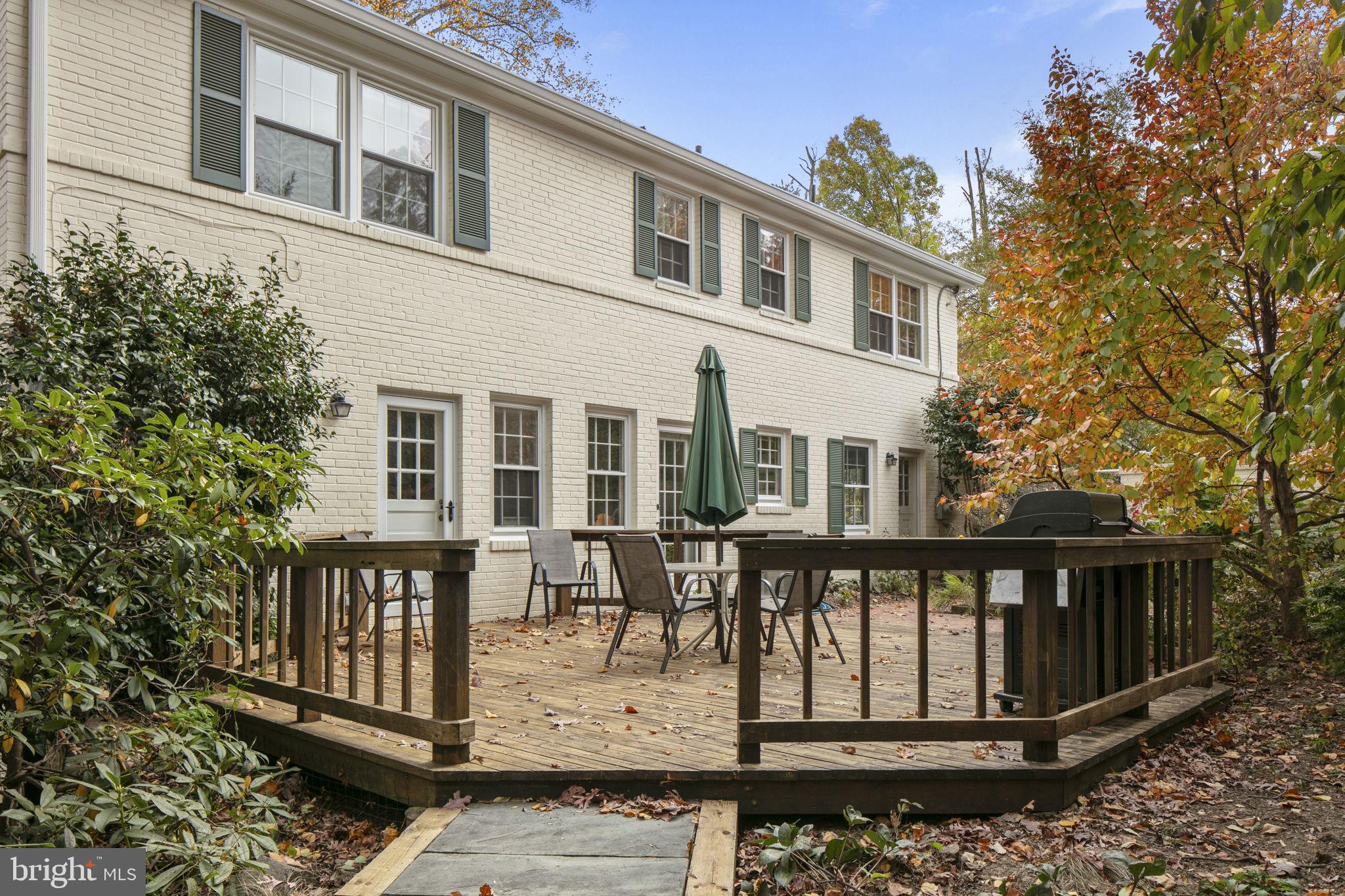 WOODLAND ACRES - Residential