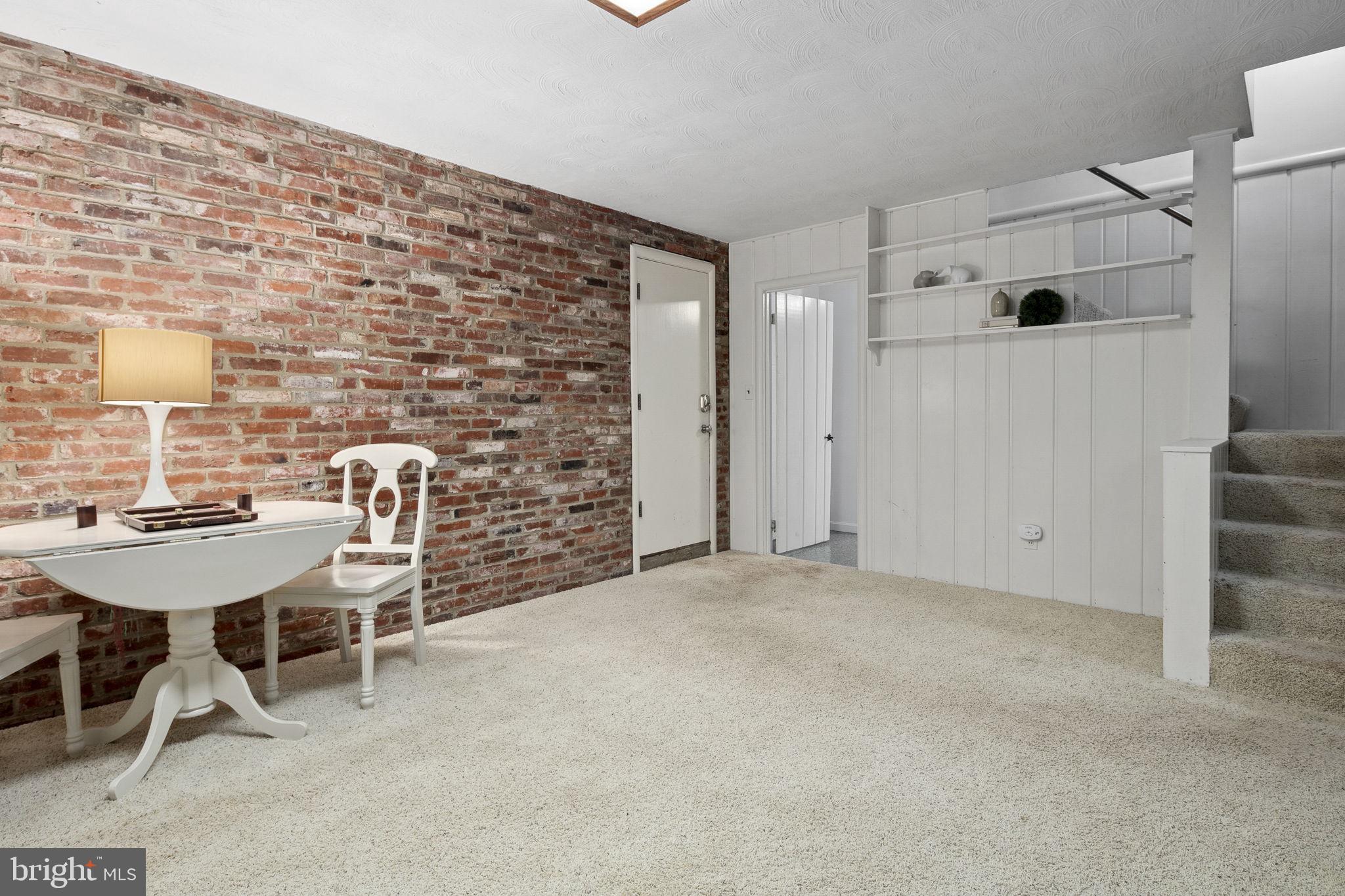 WOODLAND ACRES - Residential