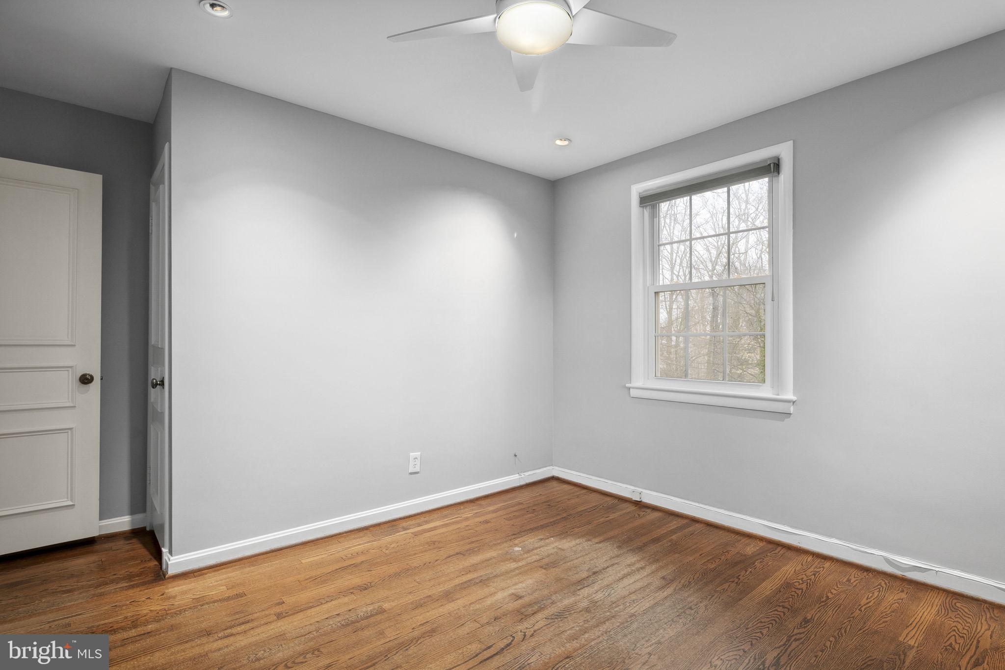 WOODLAND ACRES - Residential