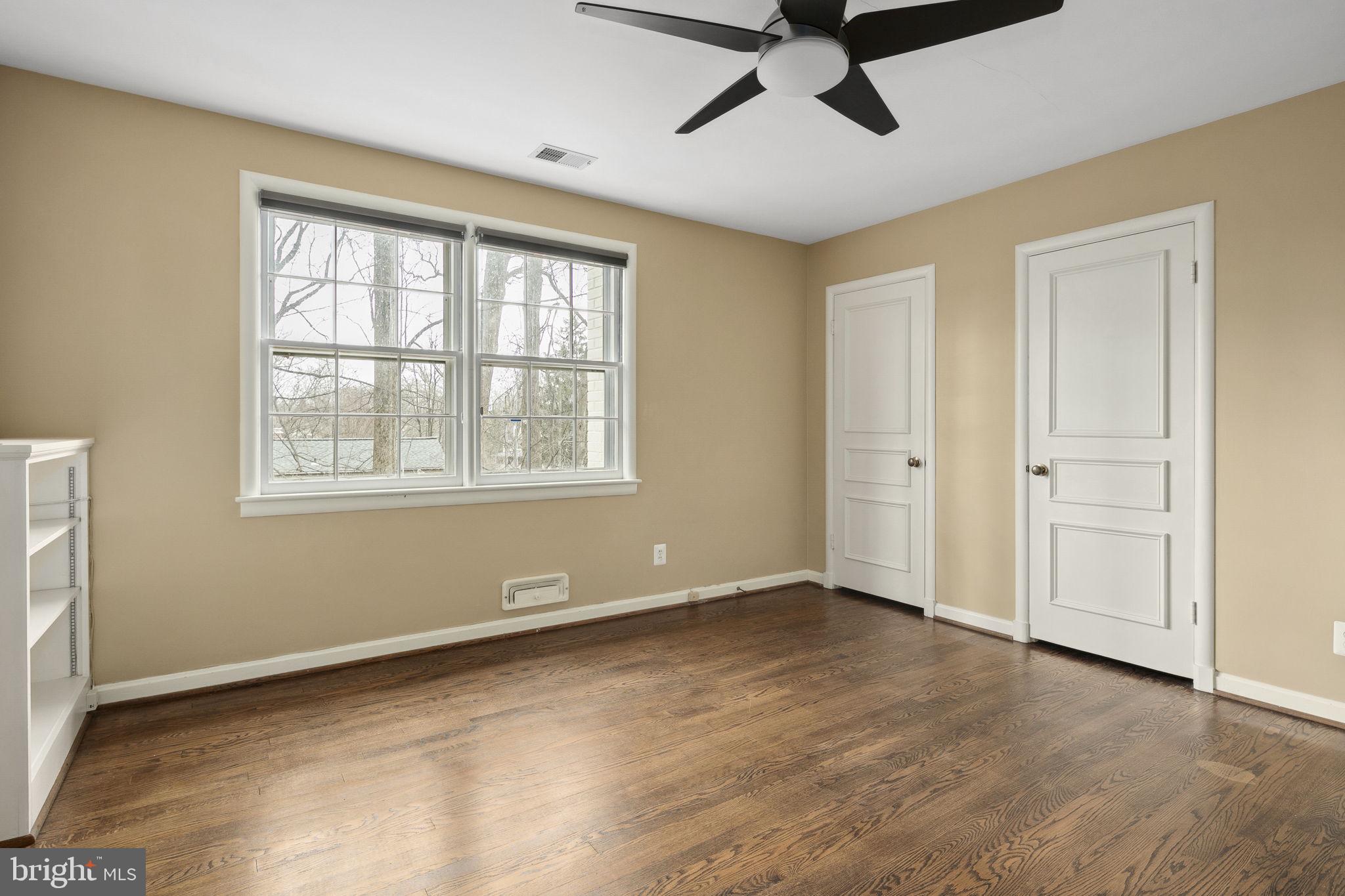 WOODLAND ACRES - Residential