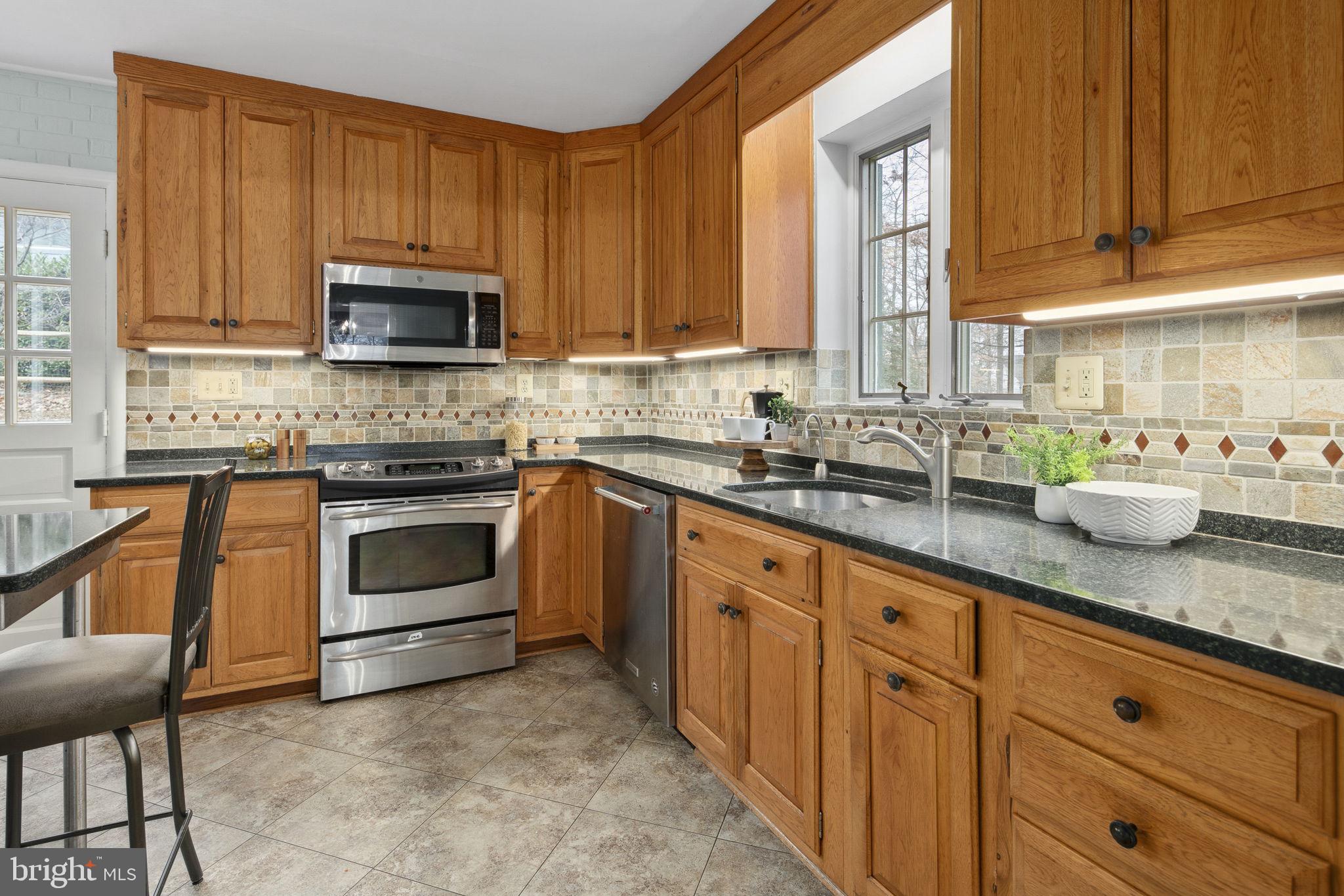 WOODLAND ACRES - Residential