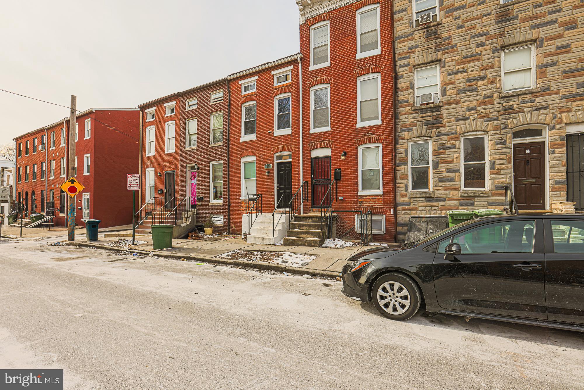 HOLLINS MARKET - Residential